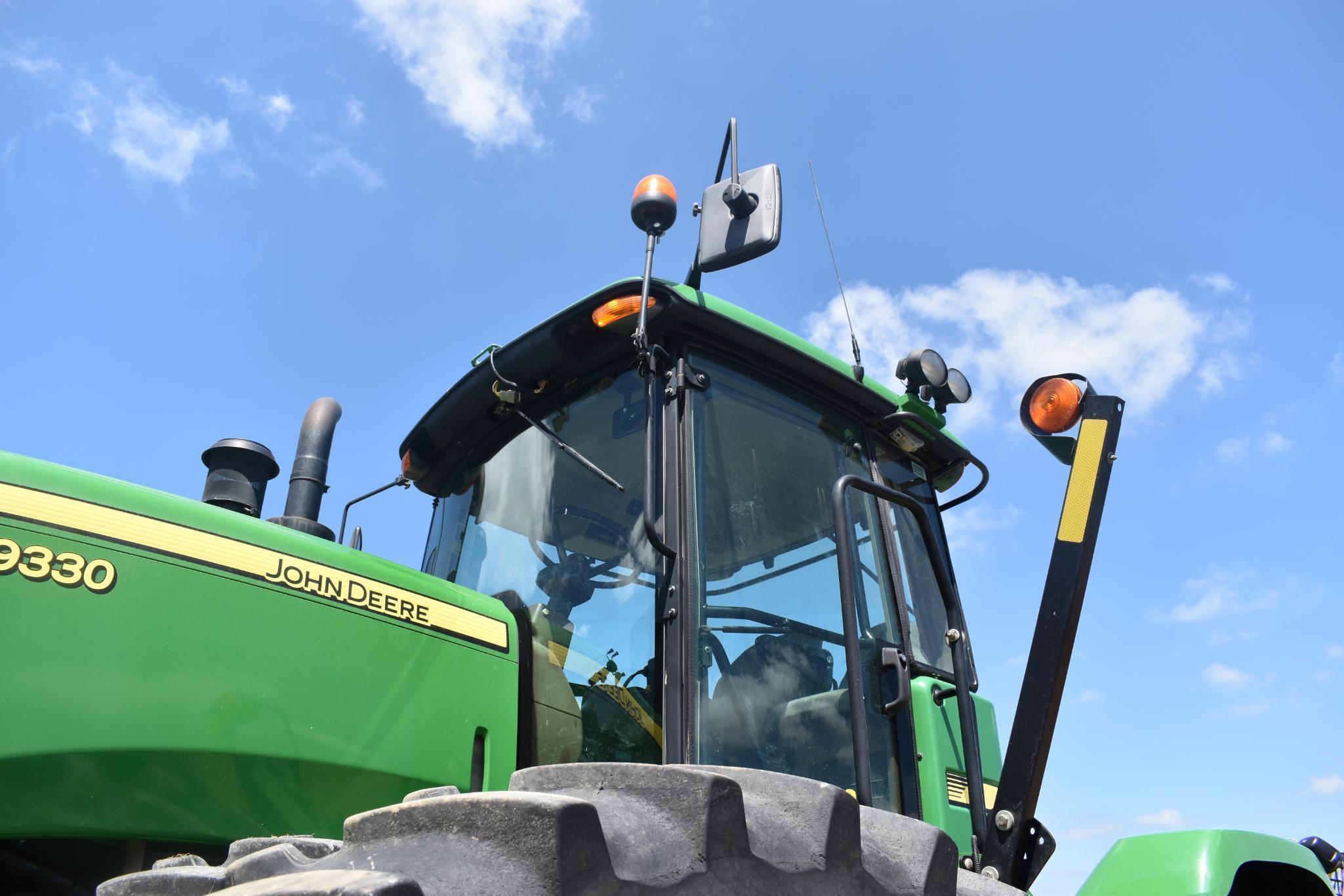 2008 John Deere 9330 4WD tractor