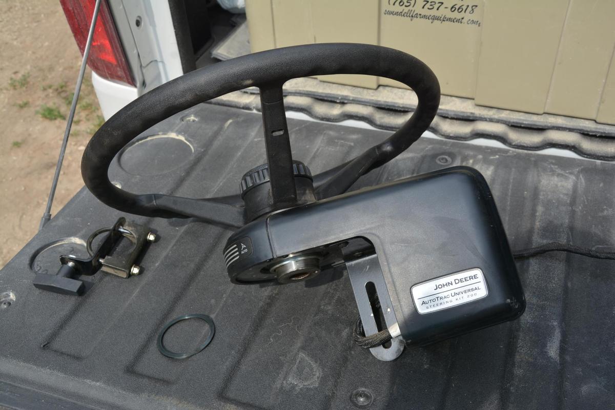John Deere AutoTrac Universal steering kit