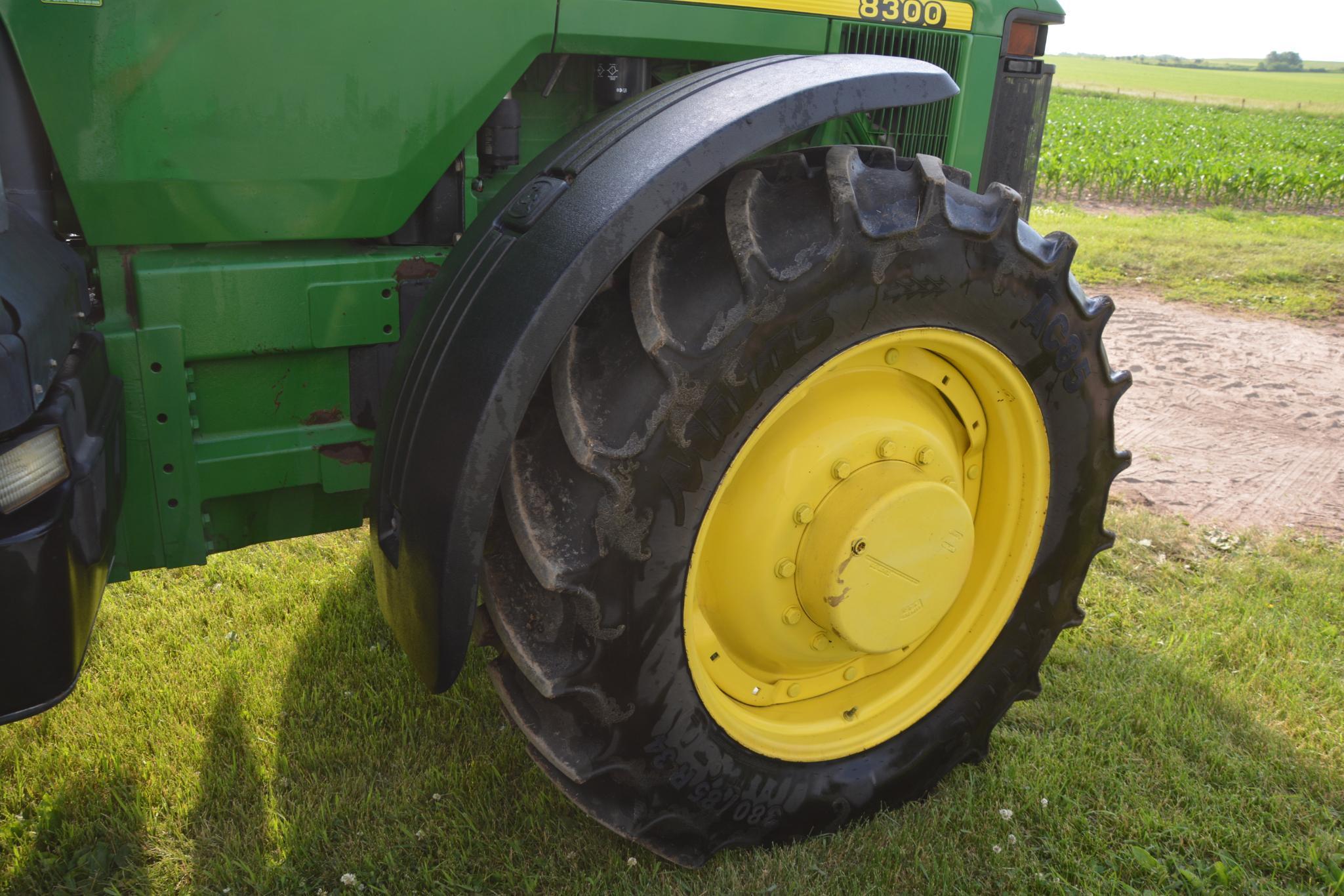 1998 John Deere 8300 MFWD tractor