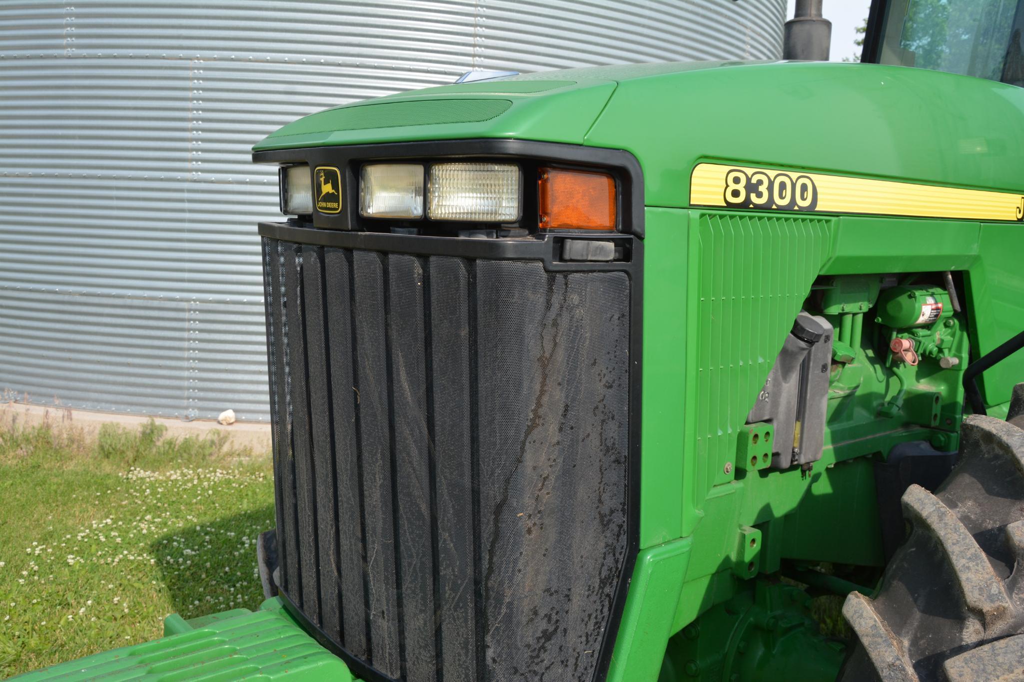 1998 John Deere 8300 MFWD tractor