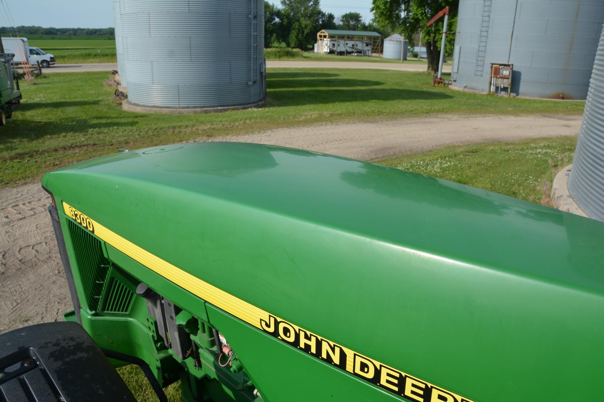 1998 John Deere 8300 MFWD tractor