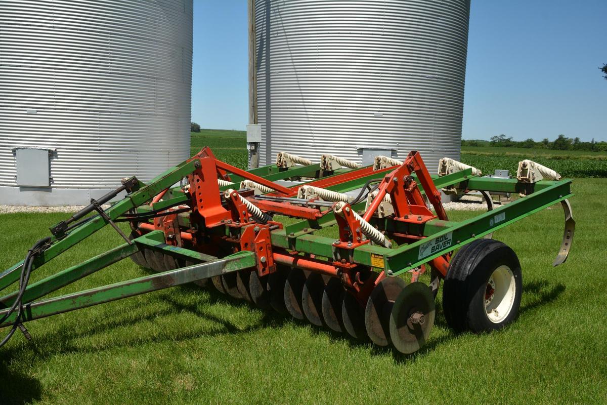 Glencoe 12' 9 shank soil saver