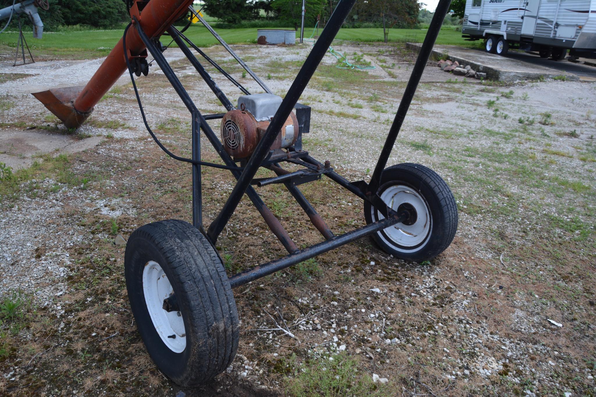 Brandt 8" x 32' truck auger