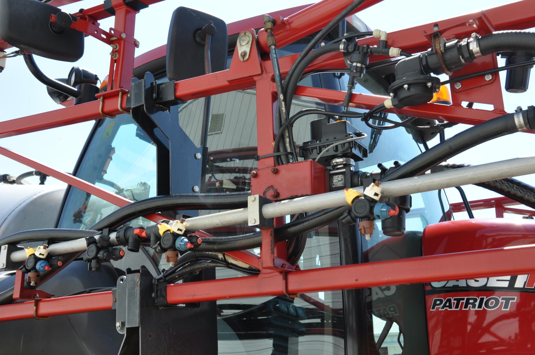 2013 Case-IH 3330 self-propelled sprayer