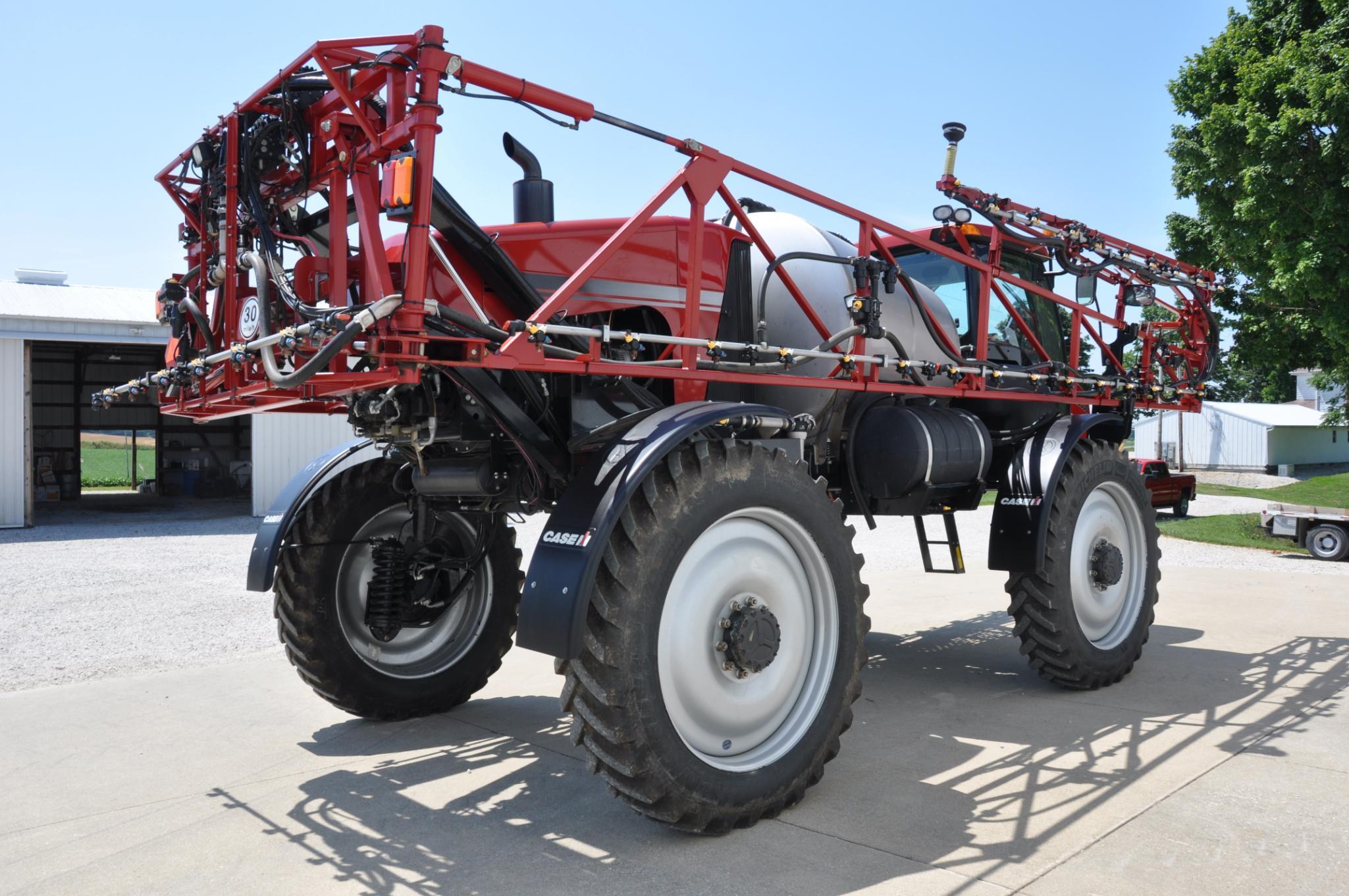 2013 Case-IH 3330 self-propelled sprayer