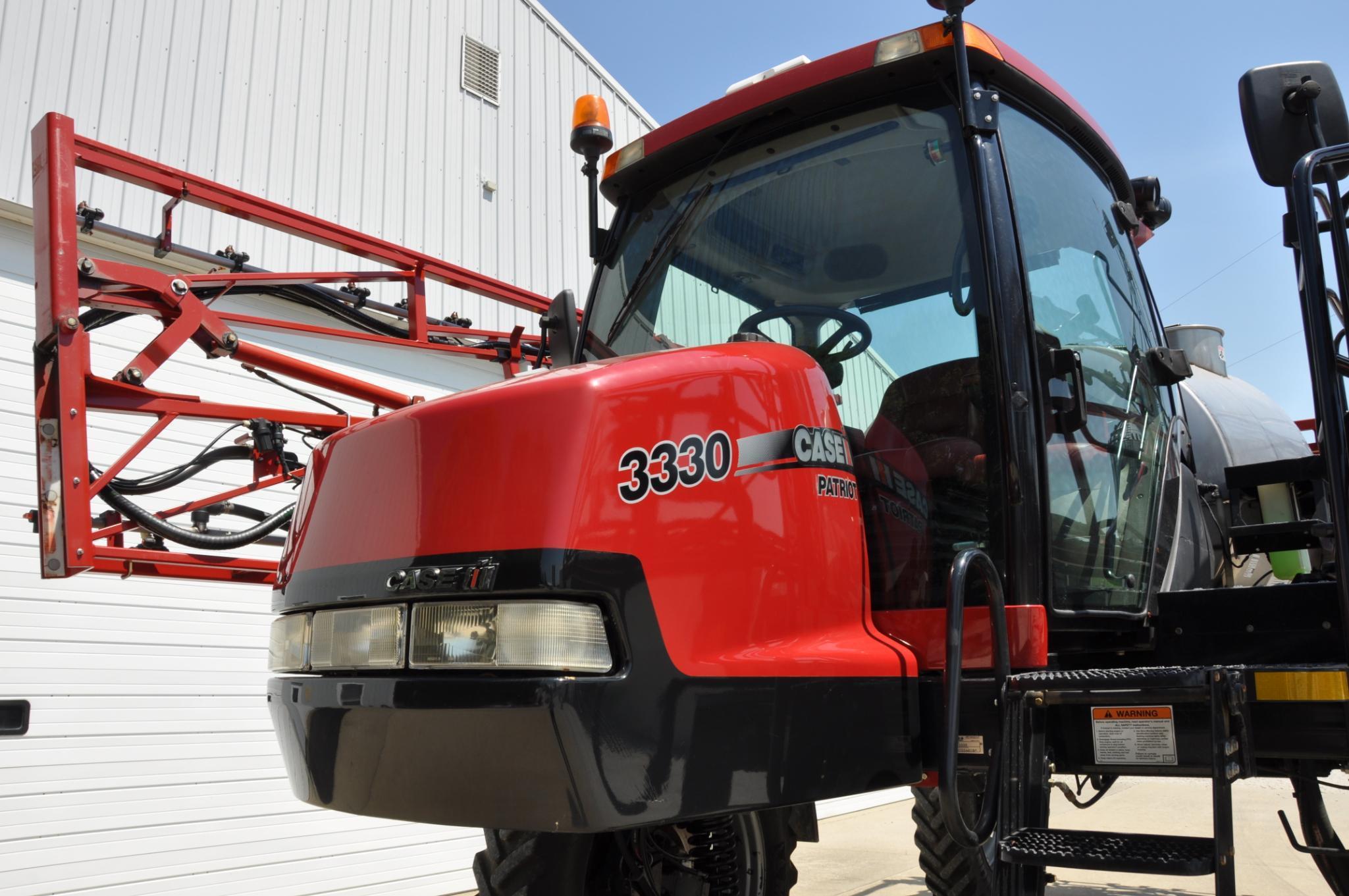 2013 Case-IH 3330 self-propelled sprayer