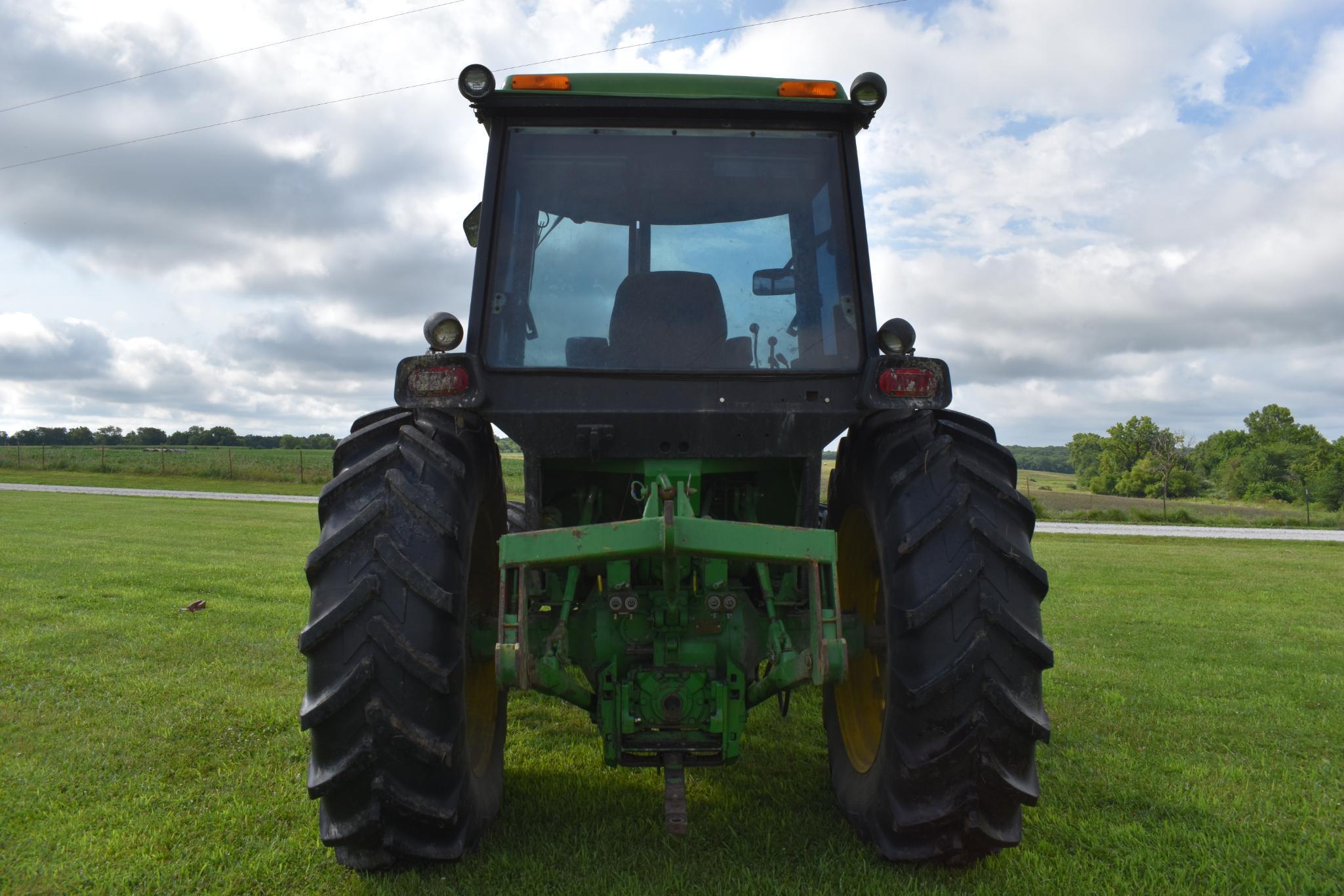 John Deere 4230 MFWD tractor