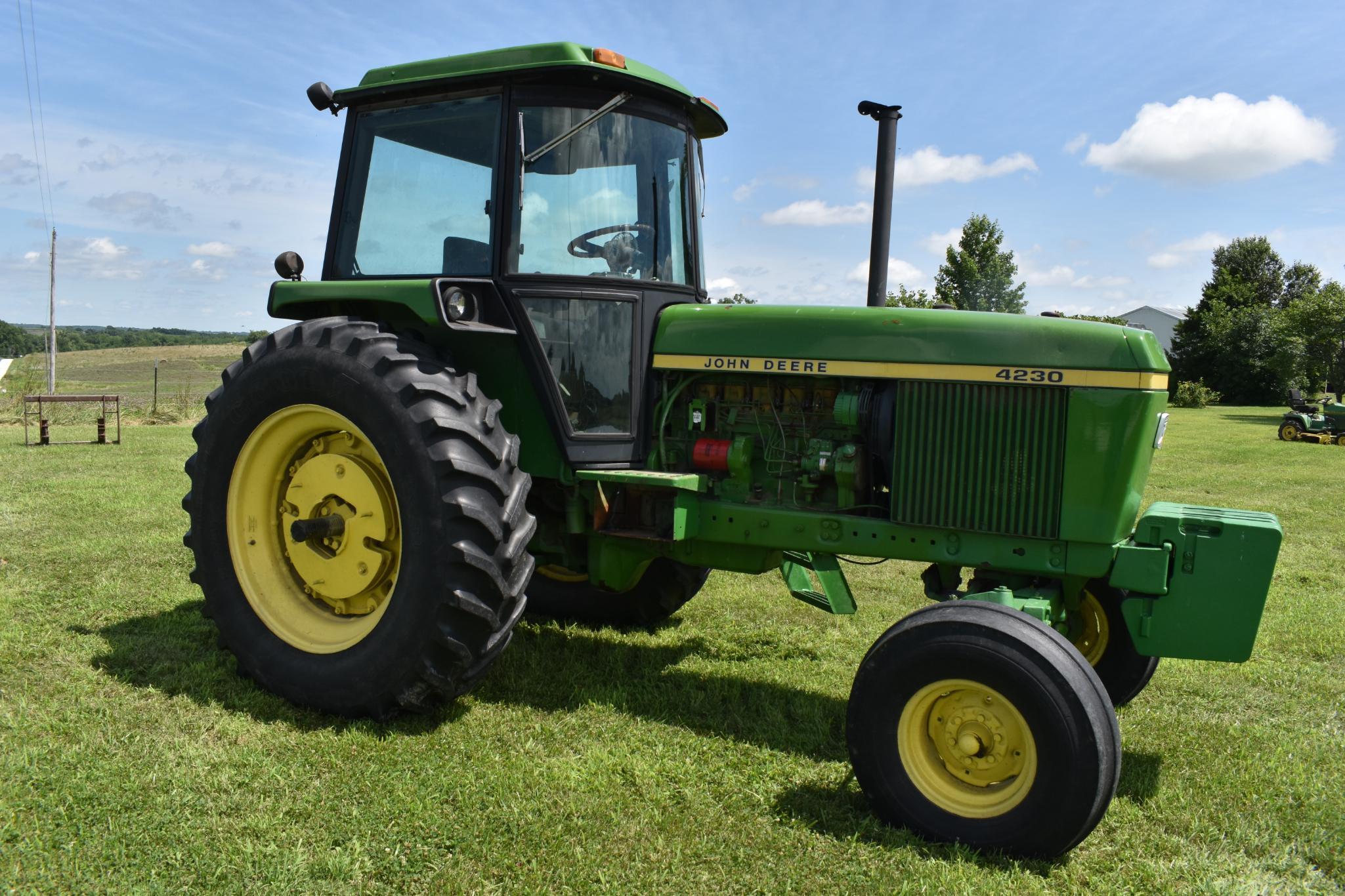 John Deere 4230 2wd tractor