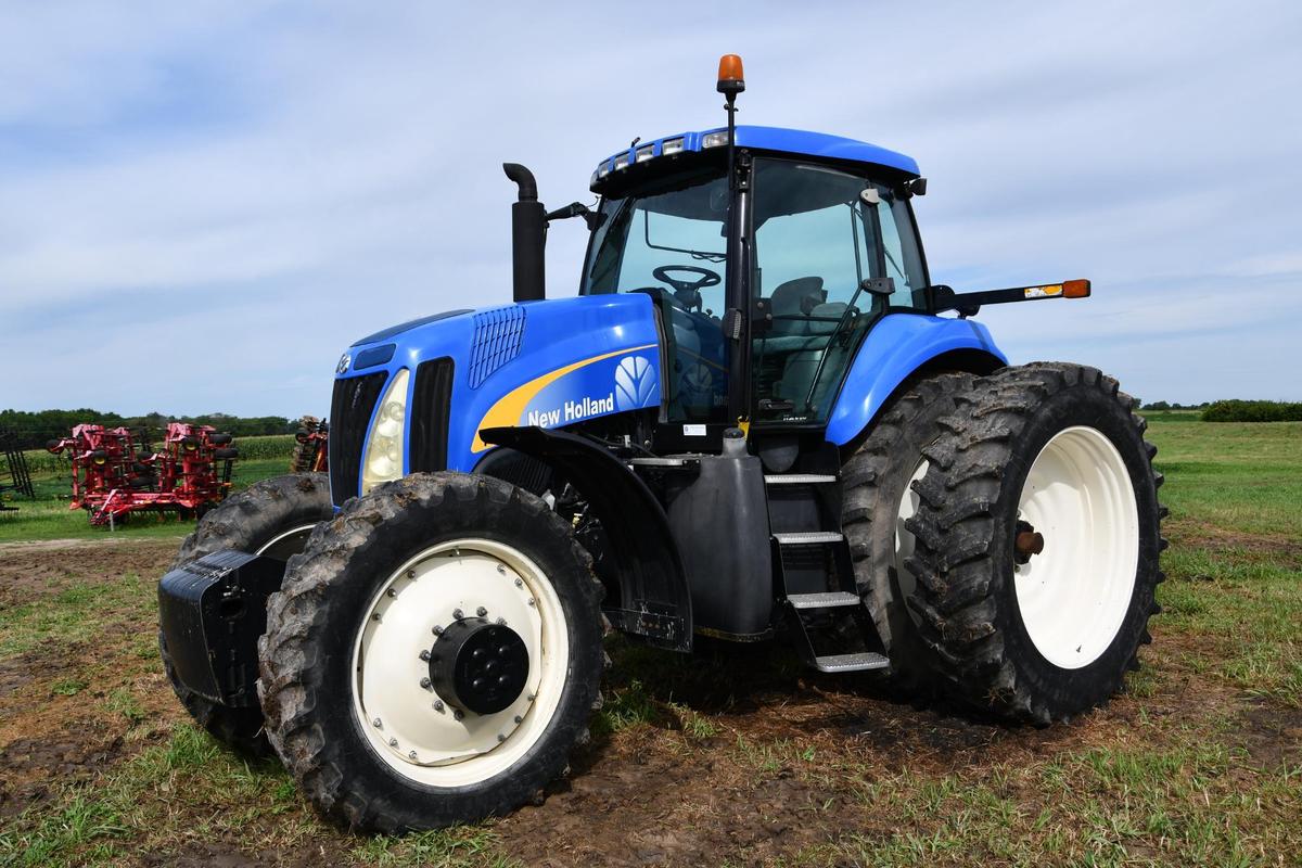 2005 New Holland TG275 MFWD tractor