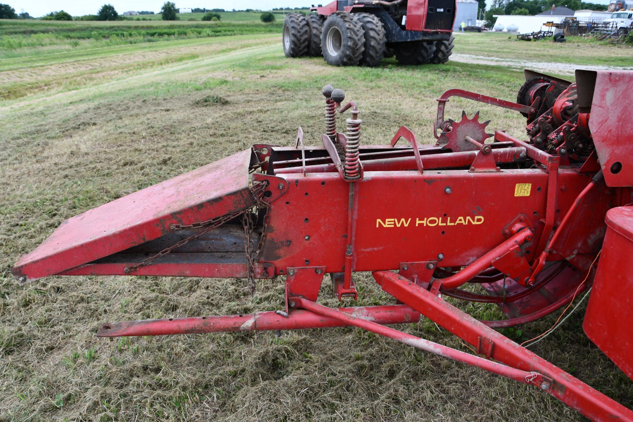 New Holland 273 small square baler