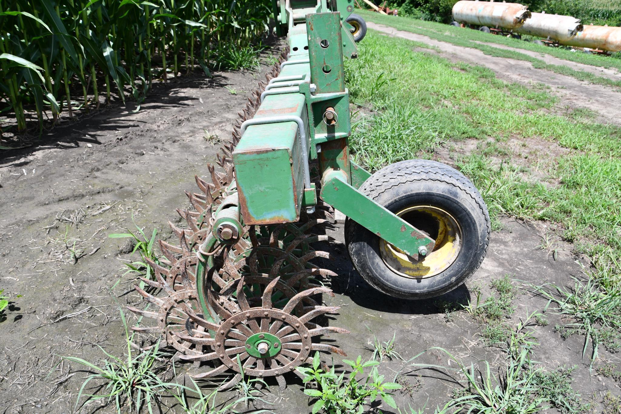 John Deere 400 30' rotary hoe