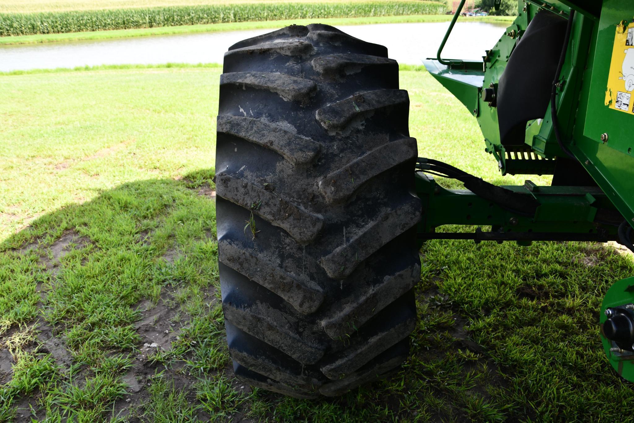 2007 John Deere 9660 STS 4wd combine