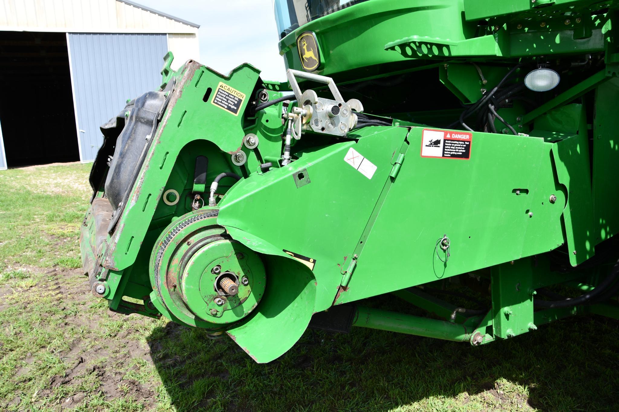 2007 John Deere 9660 STS 4wd combine