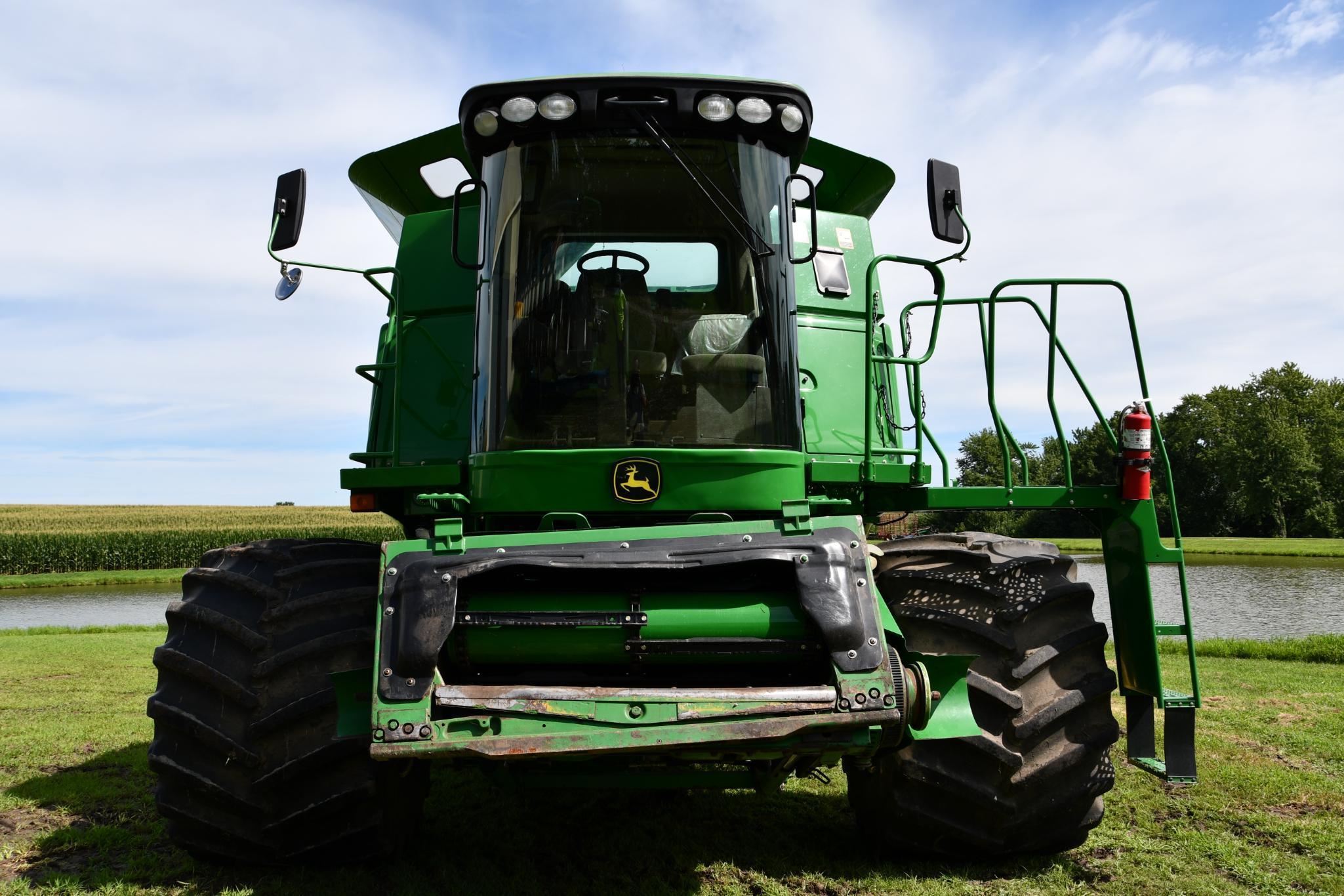 2007 John Deere 9660 STS 4wd combine