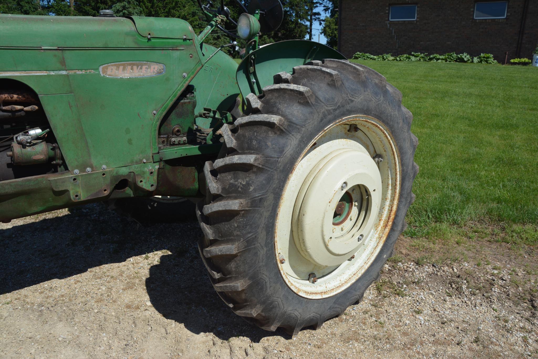 1964 62 Oliver 770 gas tractor