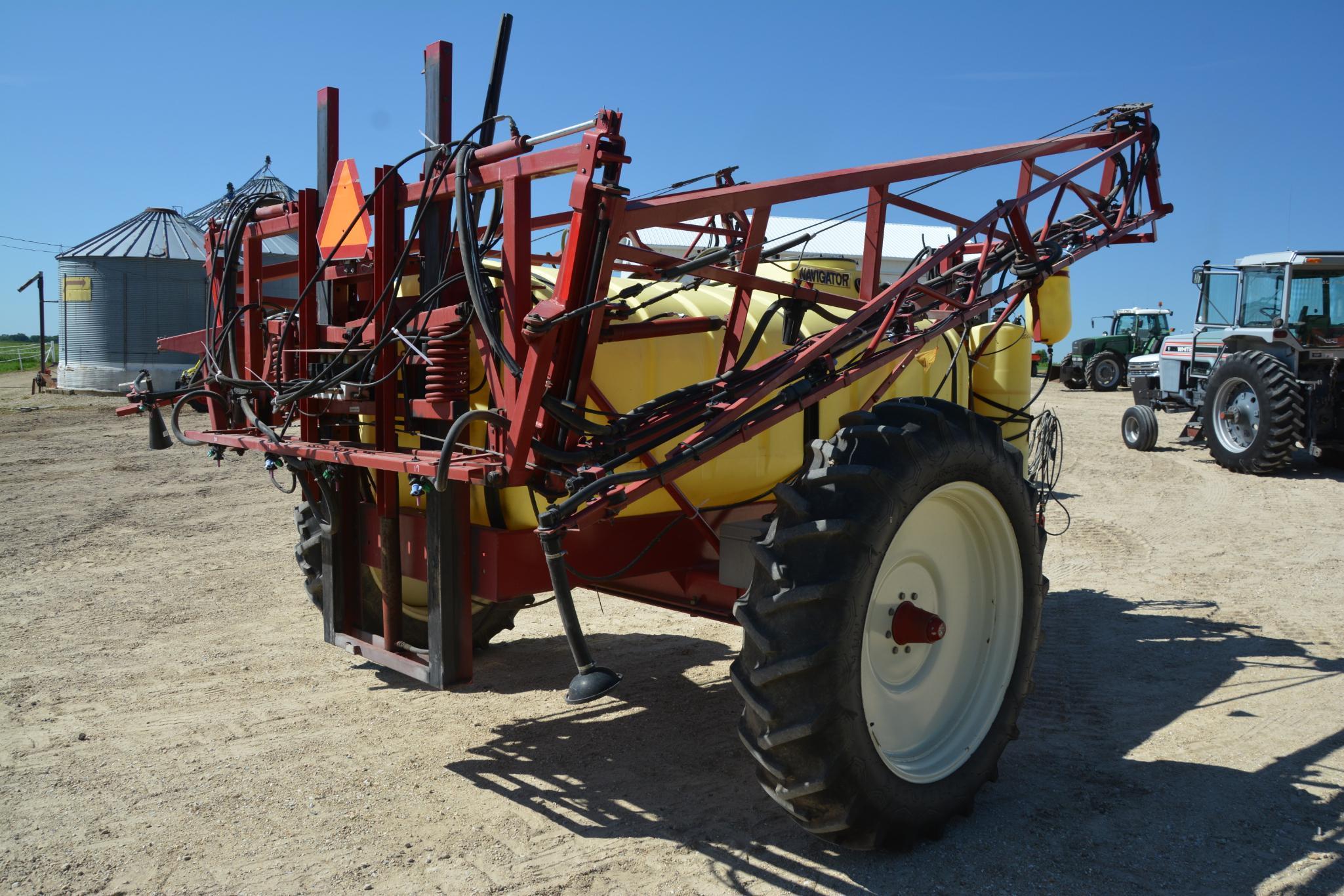 Hardi NAV-1000 "Navigator" 1000 gal. pull type sprayer