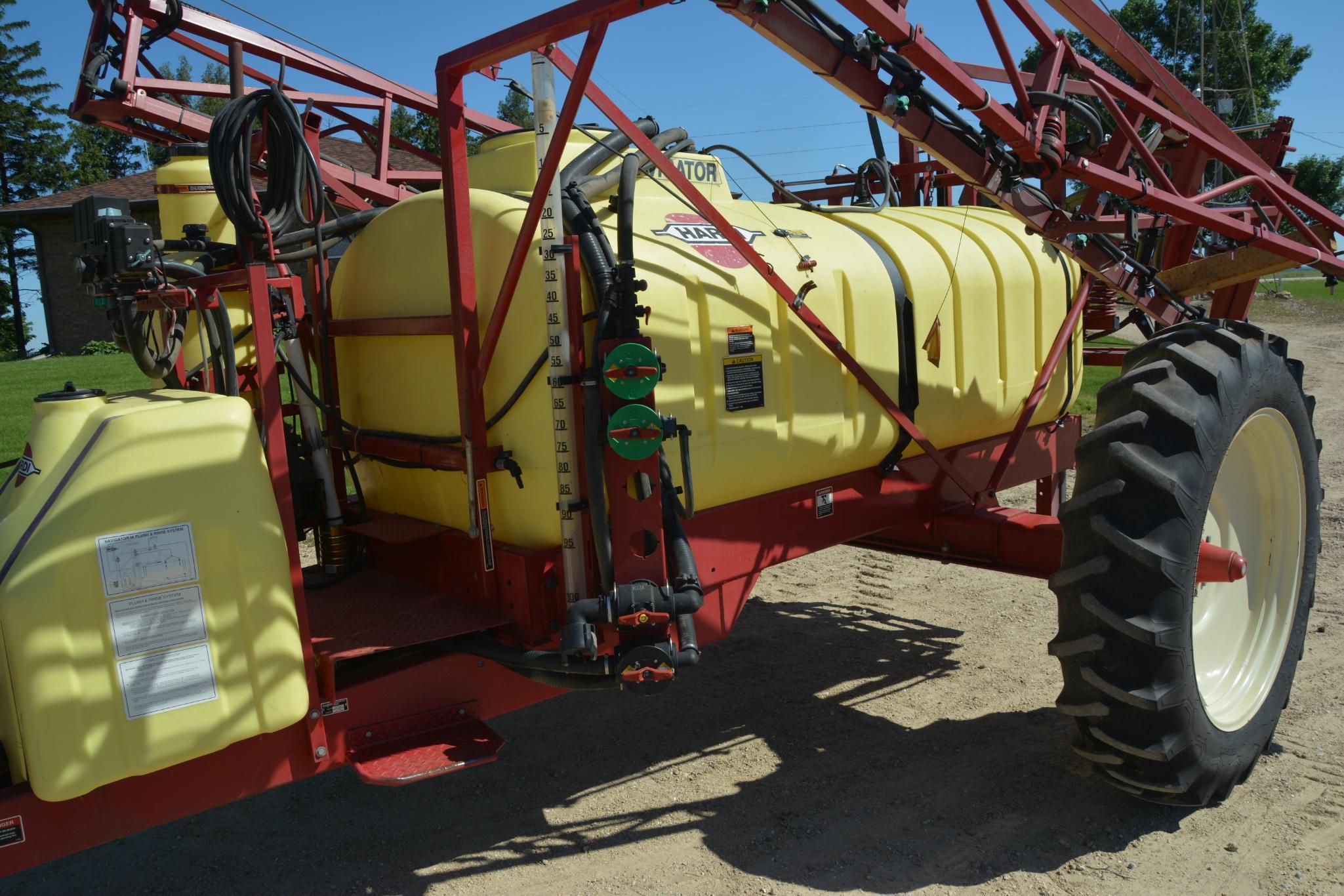 Hardi NAV-1000 "Navigator" 1000 gal. pull type sprayer