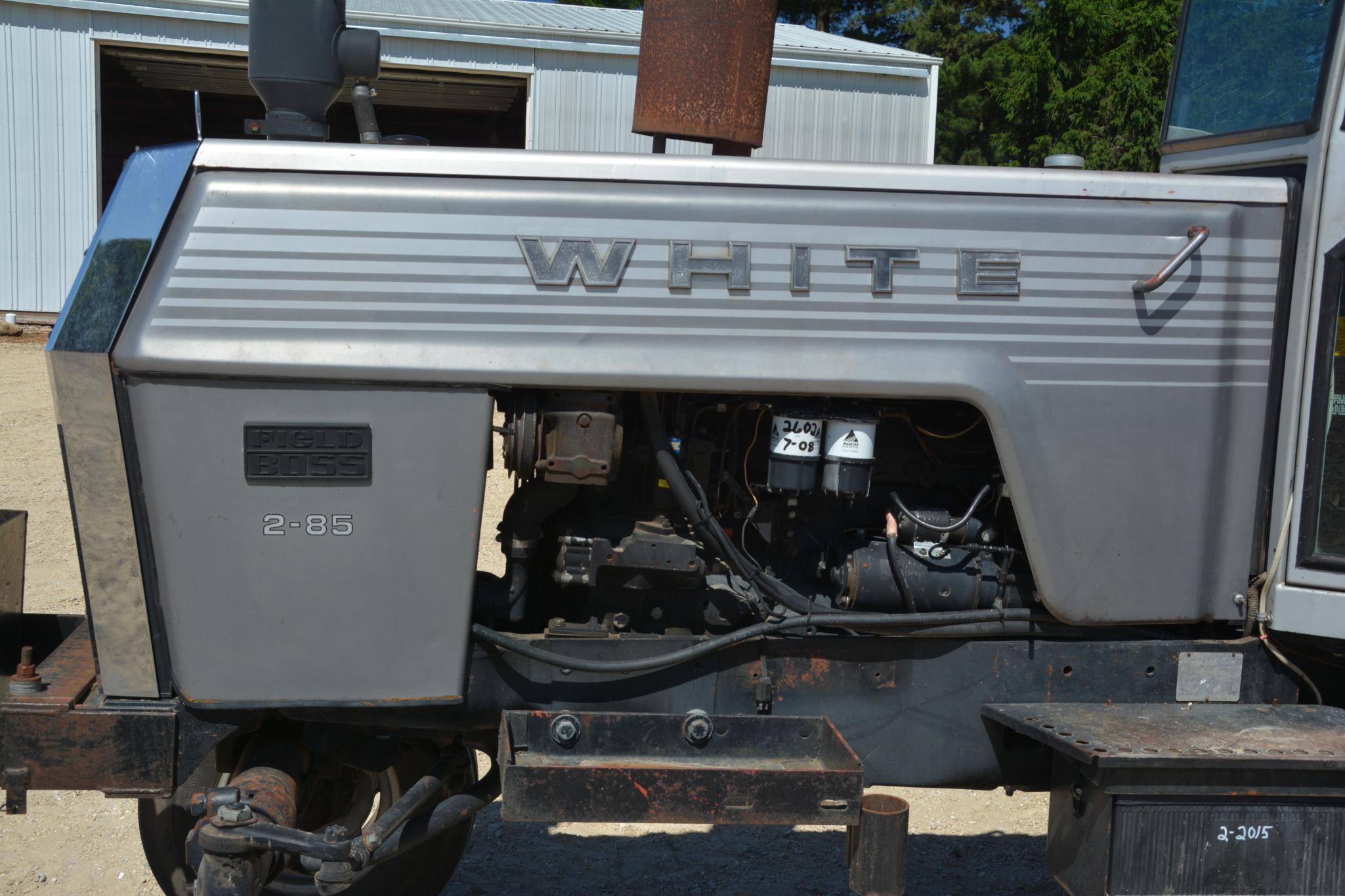 1980 White 2-85 2wd tractor