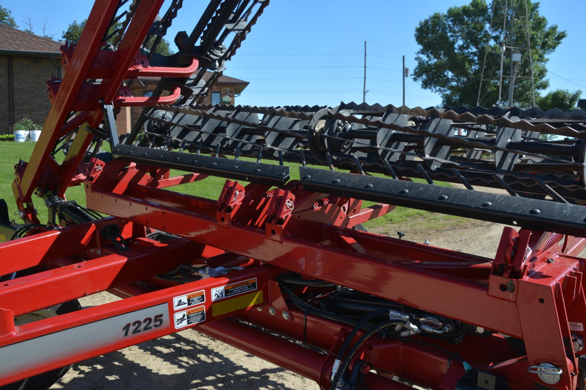 Unverferth 1225 30' rolling harrow