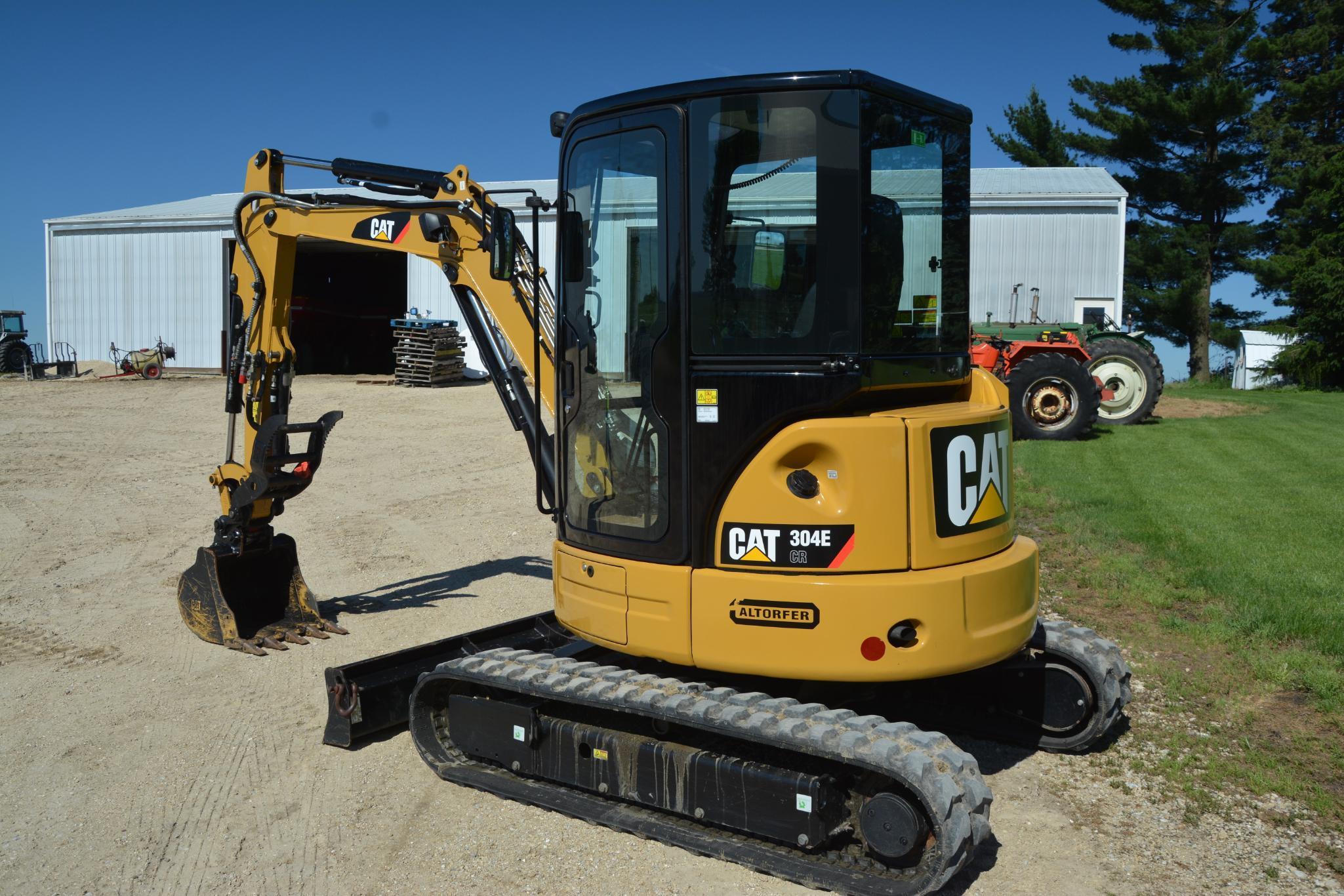 2014 CAT 304E CR mini excavator