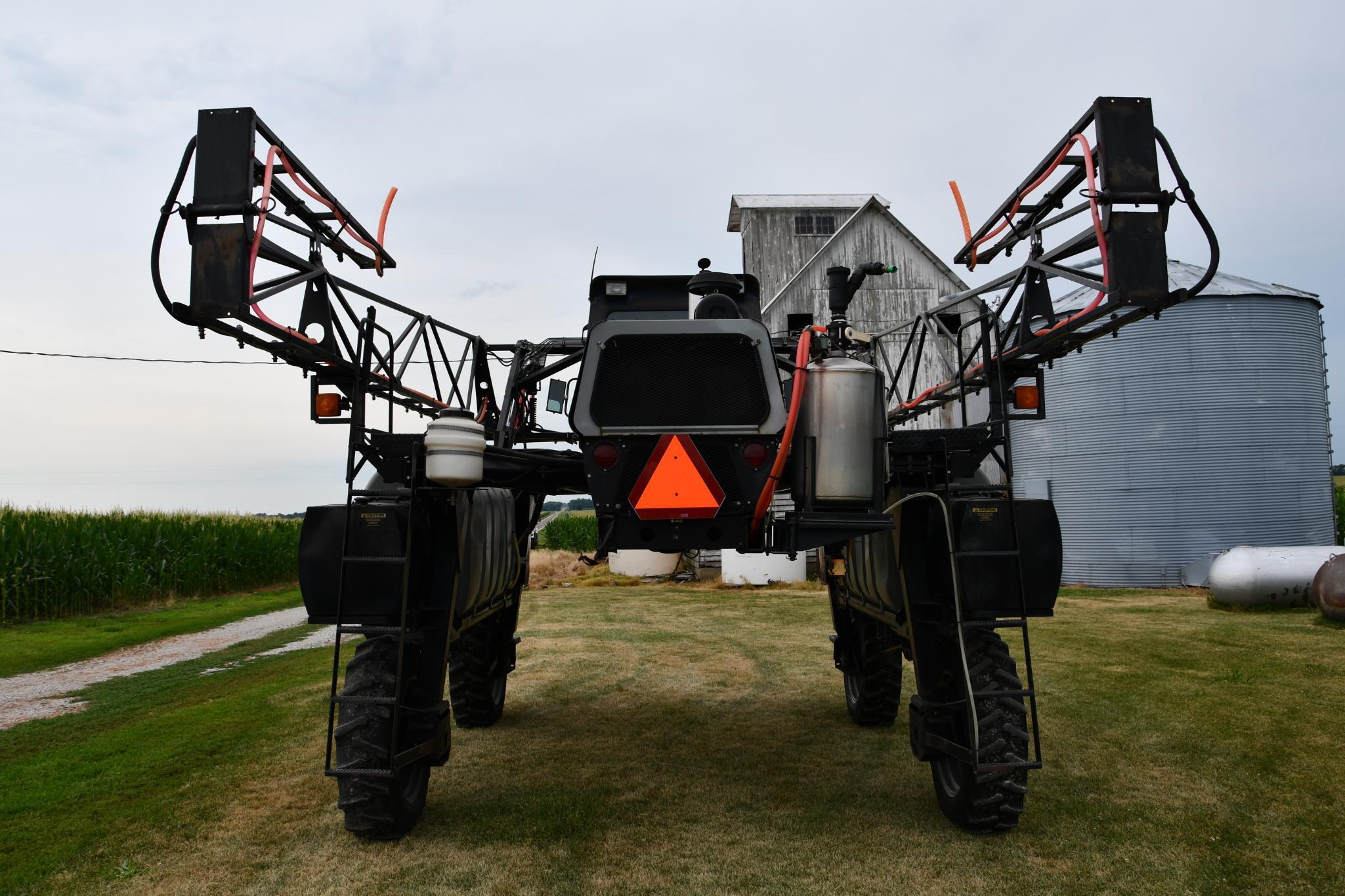 1996 Hagie 254 self-propelled sprayer