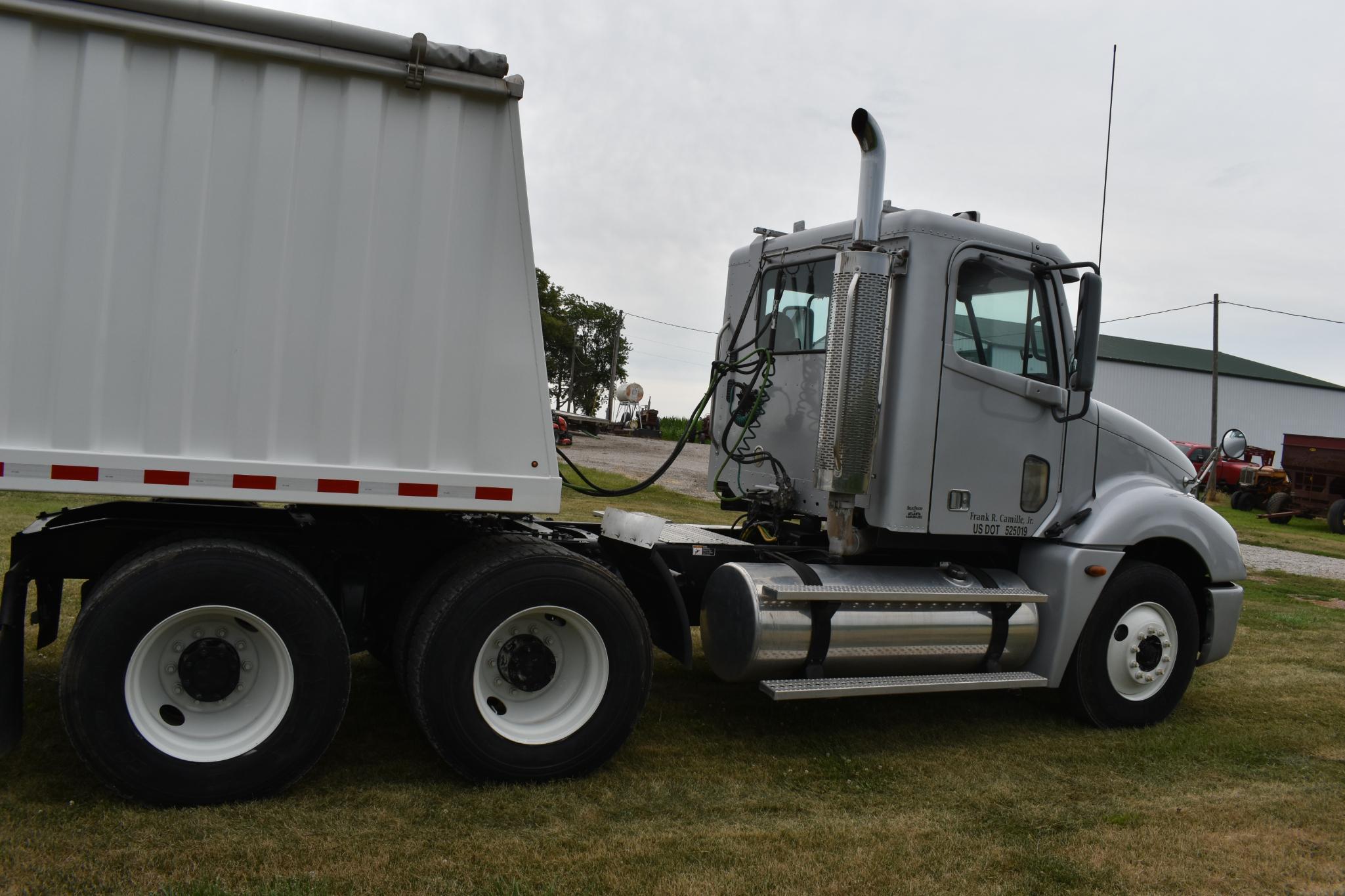 2006 Freightliner FL120 day cab semi