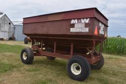 M&W 300B "Little Red Wagon" gravity wagon