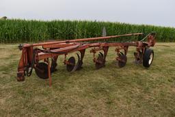 Allis Chalmers 2000 5-18" semi-mounted plow