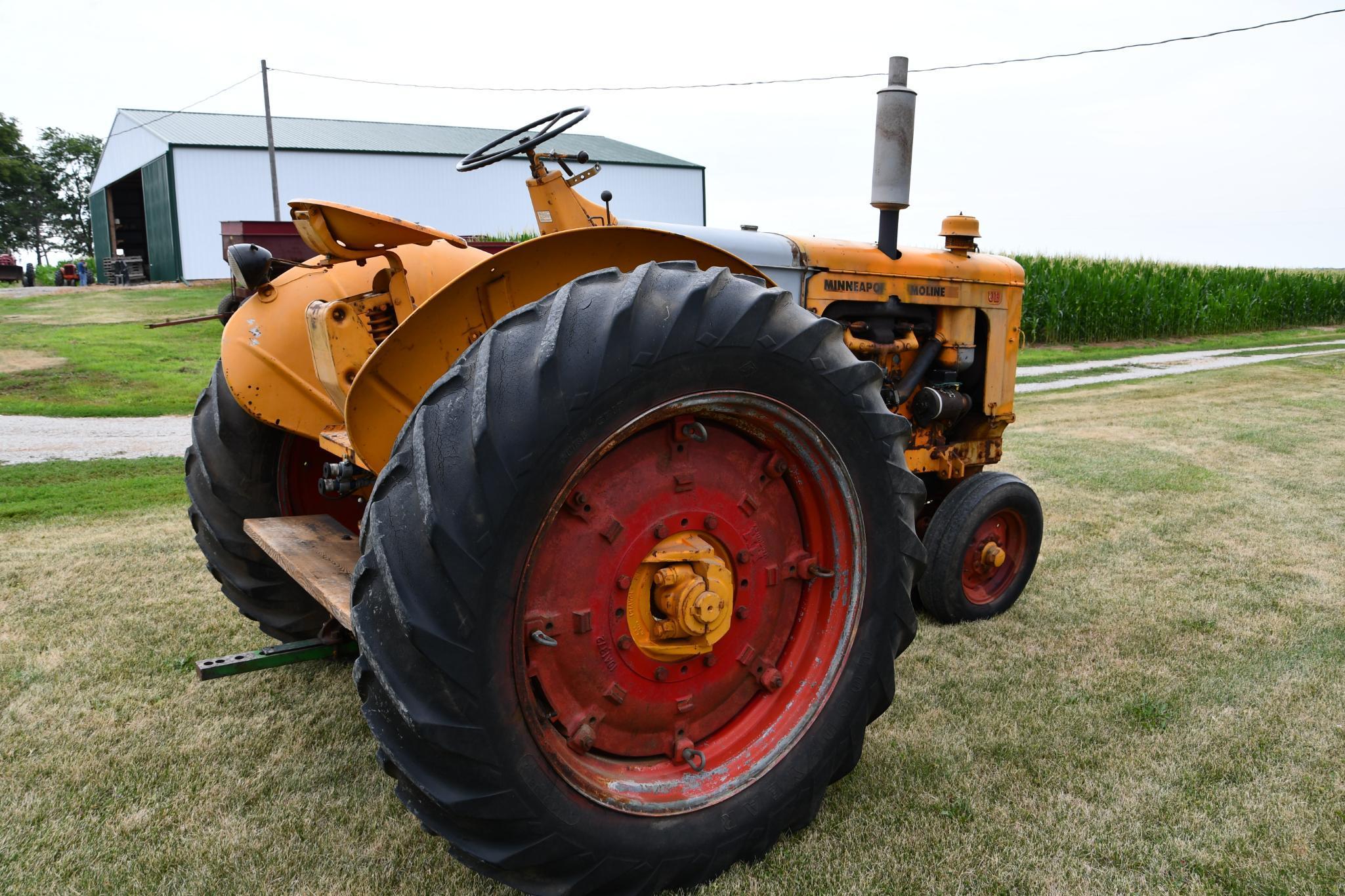 1954 MM UB tractor