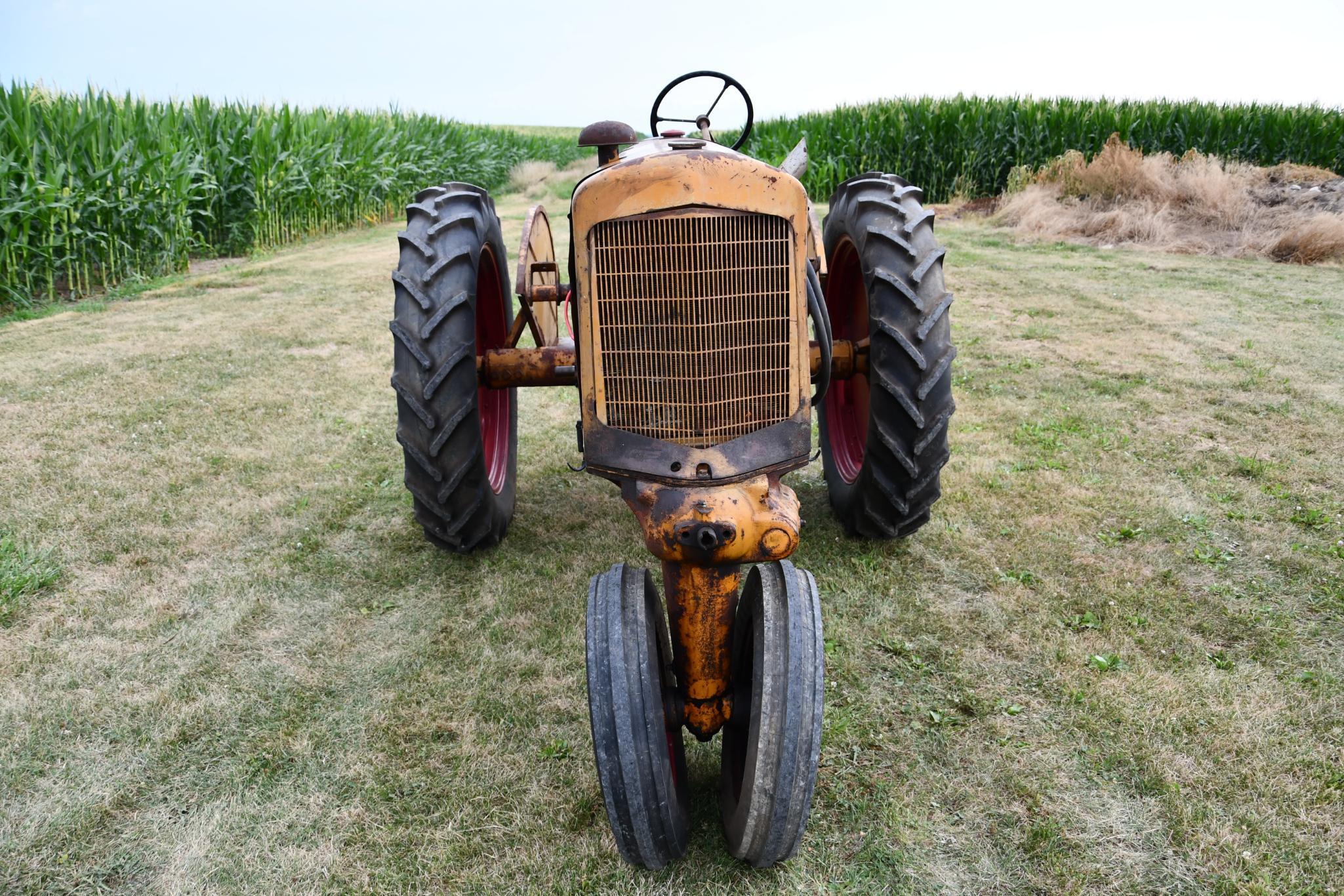 1949 MM RTU tractor