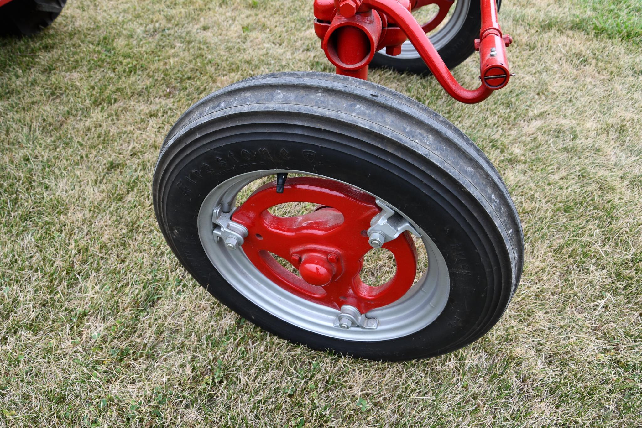 1948 IHC Super A tractor