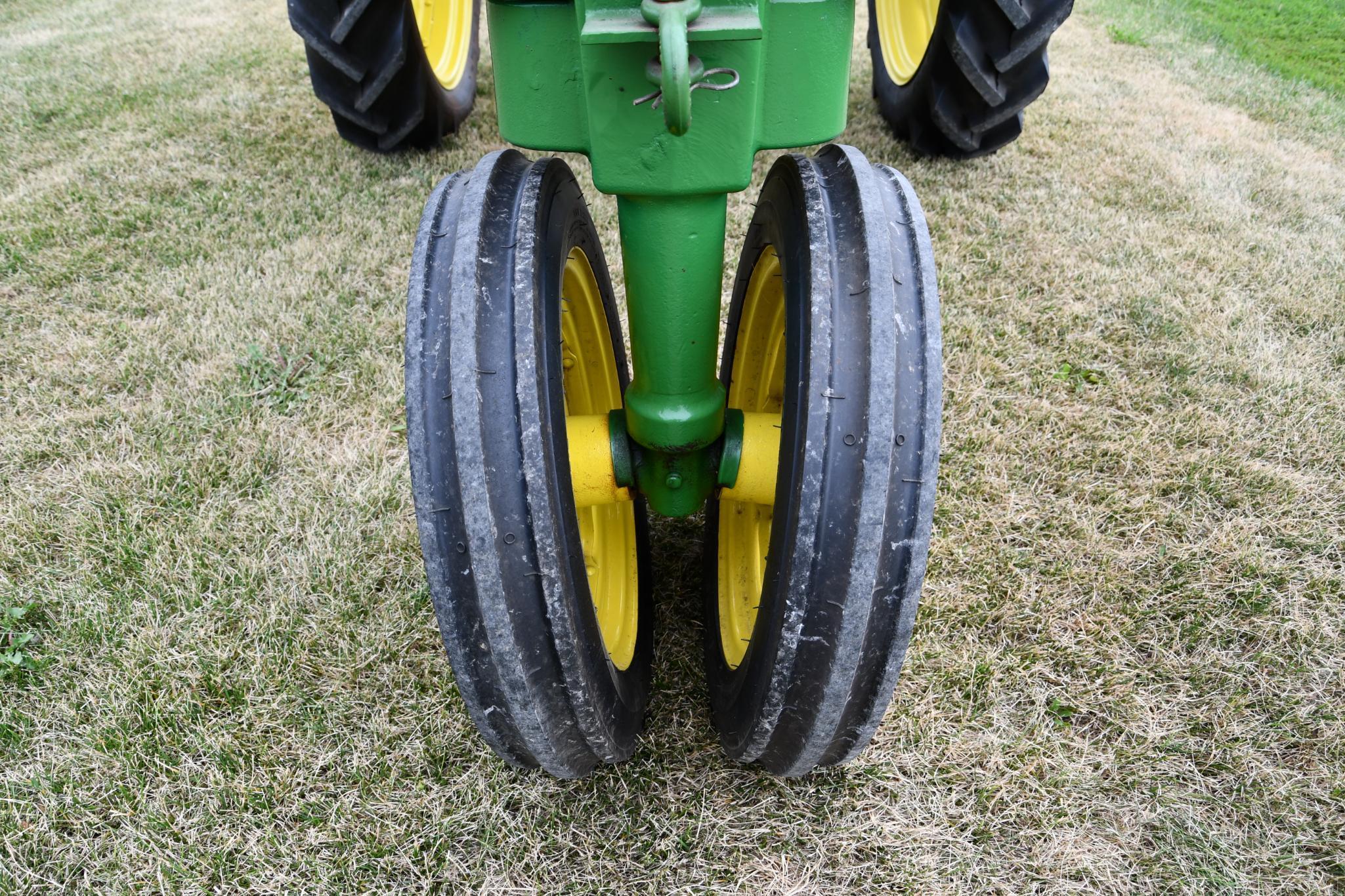 1945 JD H tractor