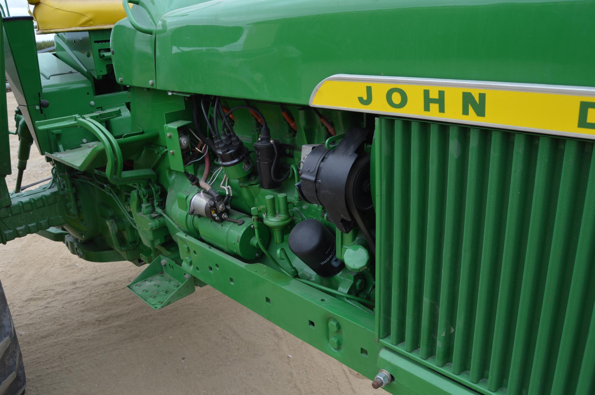 1970 John Deere 2520 gas tractor