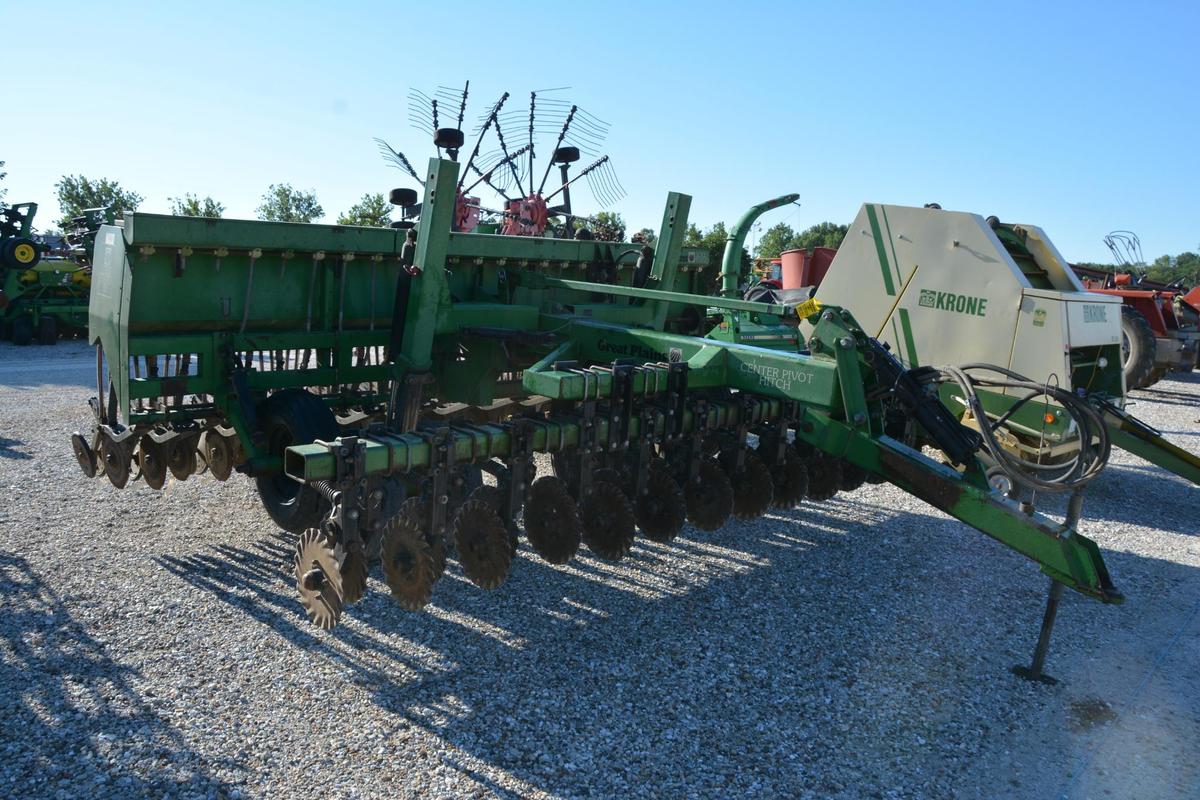 Great Plains Solid Stand 15' Drill