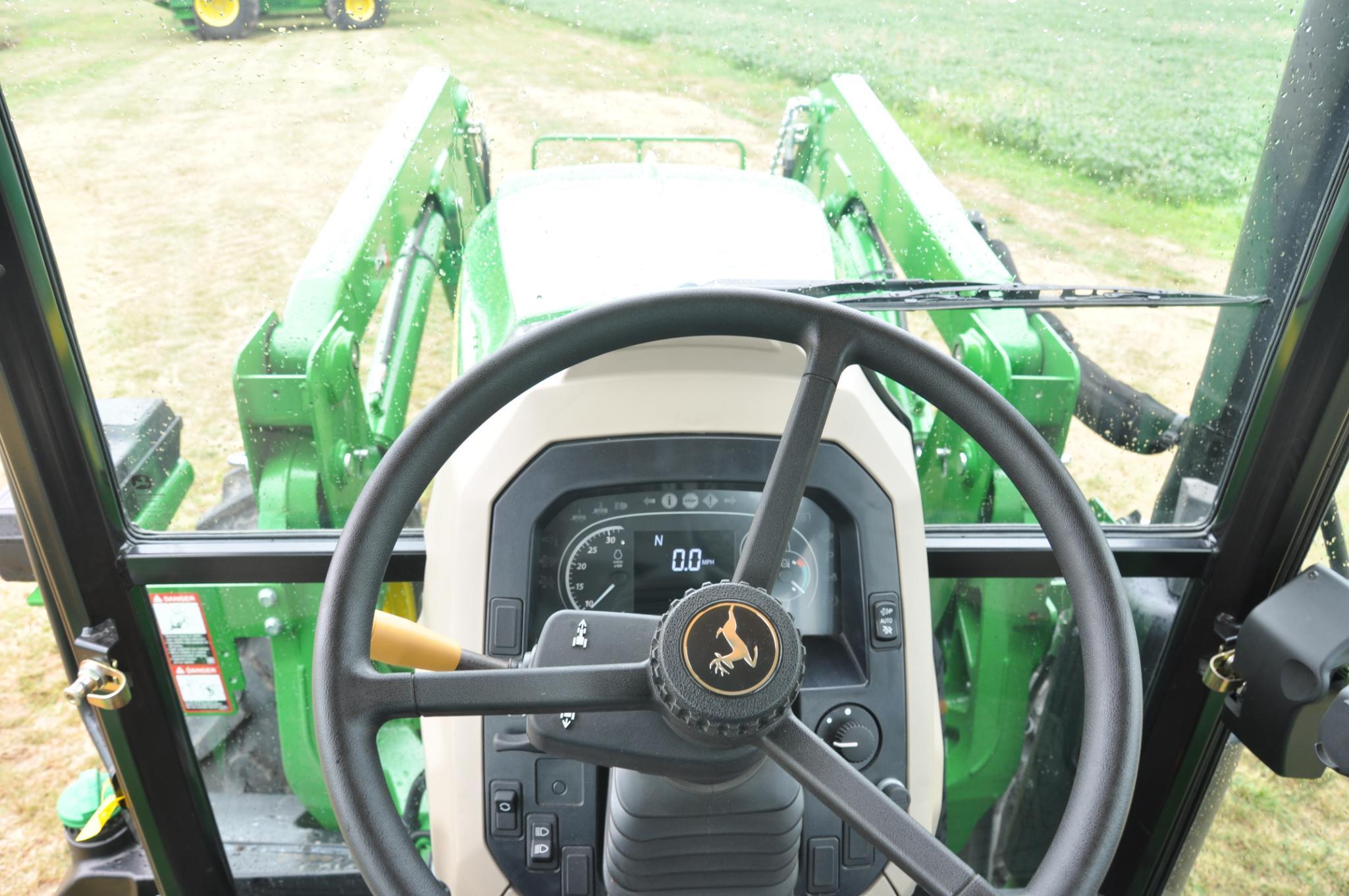 2016 JD 6120E MFWD tractor w/loader