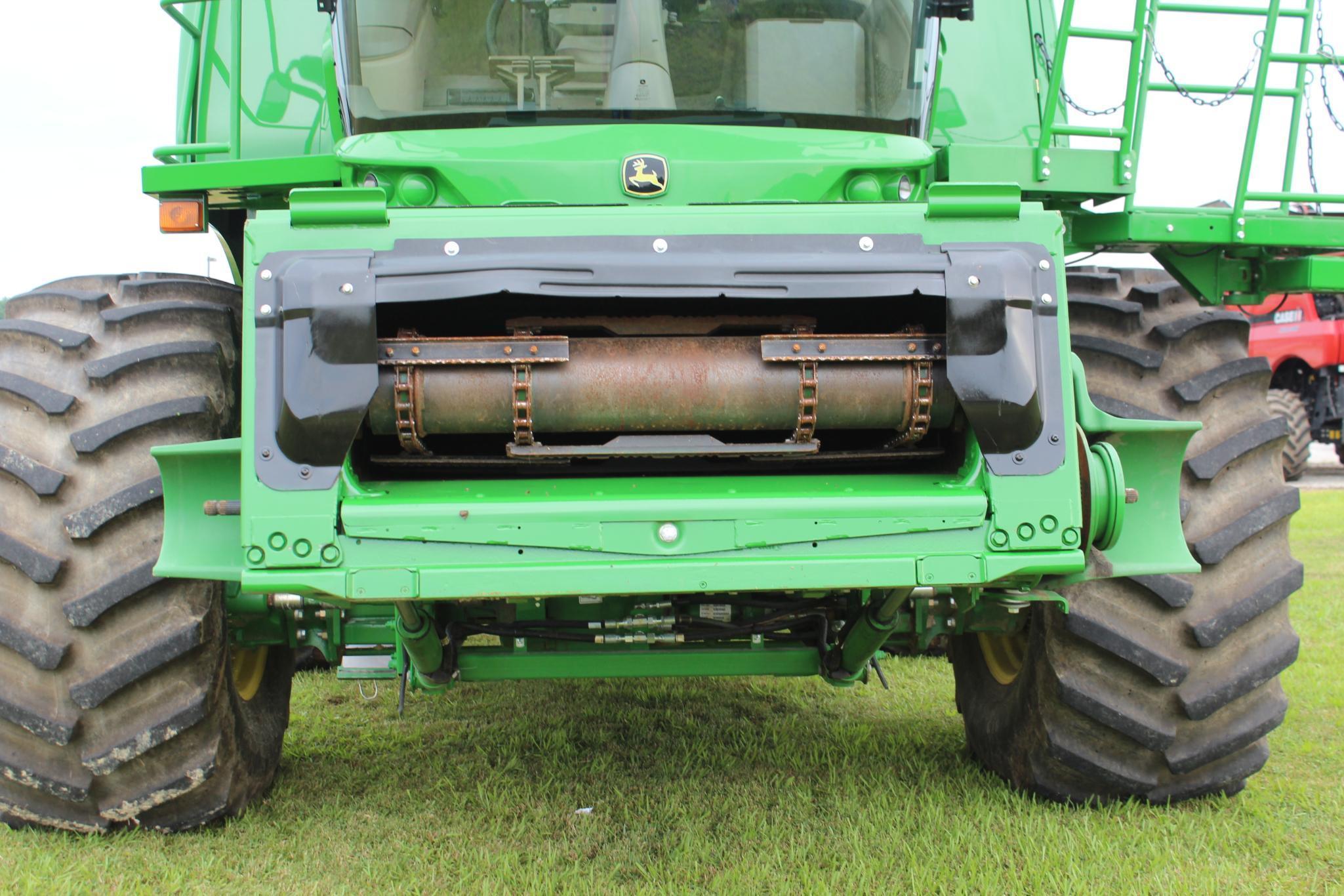 2016 JD S670 4wd combine