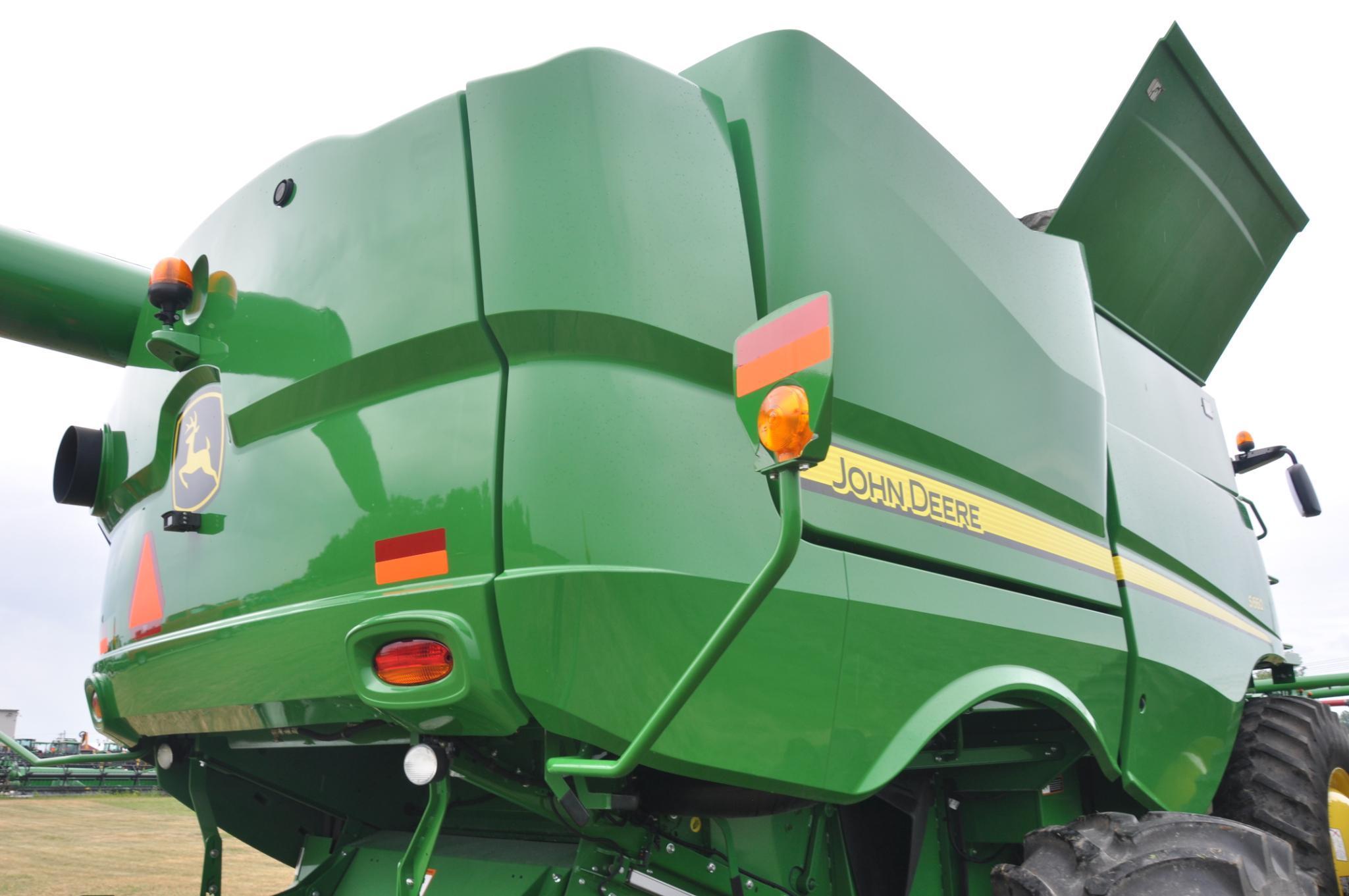 2017 JD S660 2wd combine