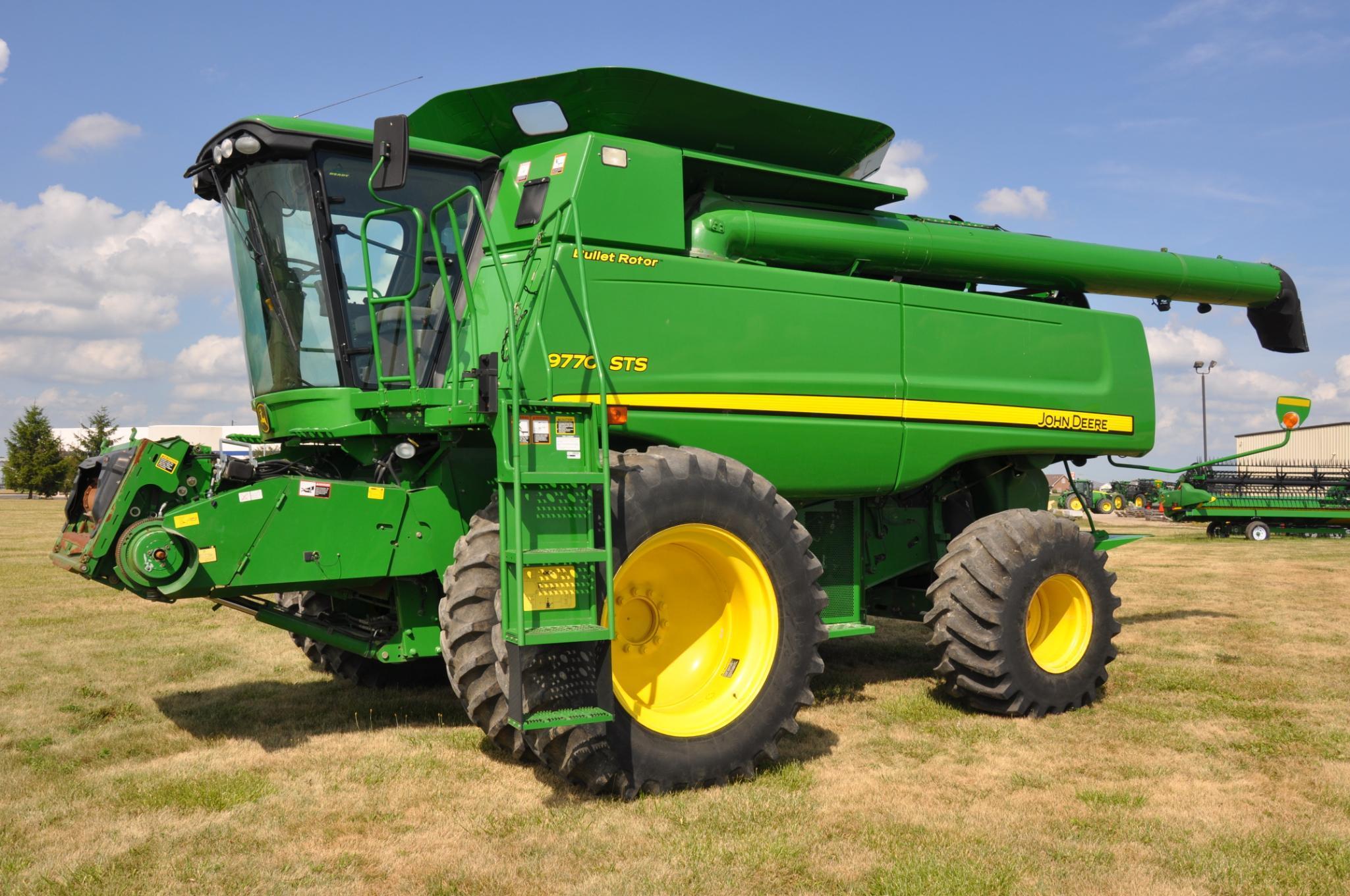 2008 JD 9770STS 2wd combine