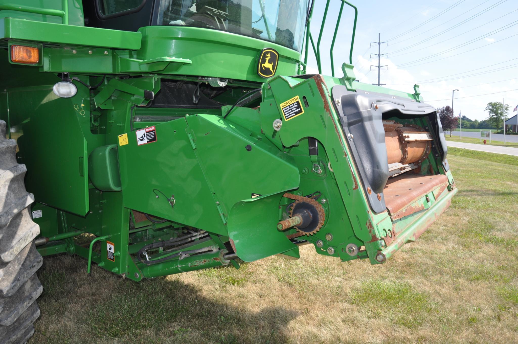 2008 JD 9770STS 2wd combine