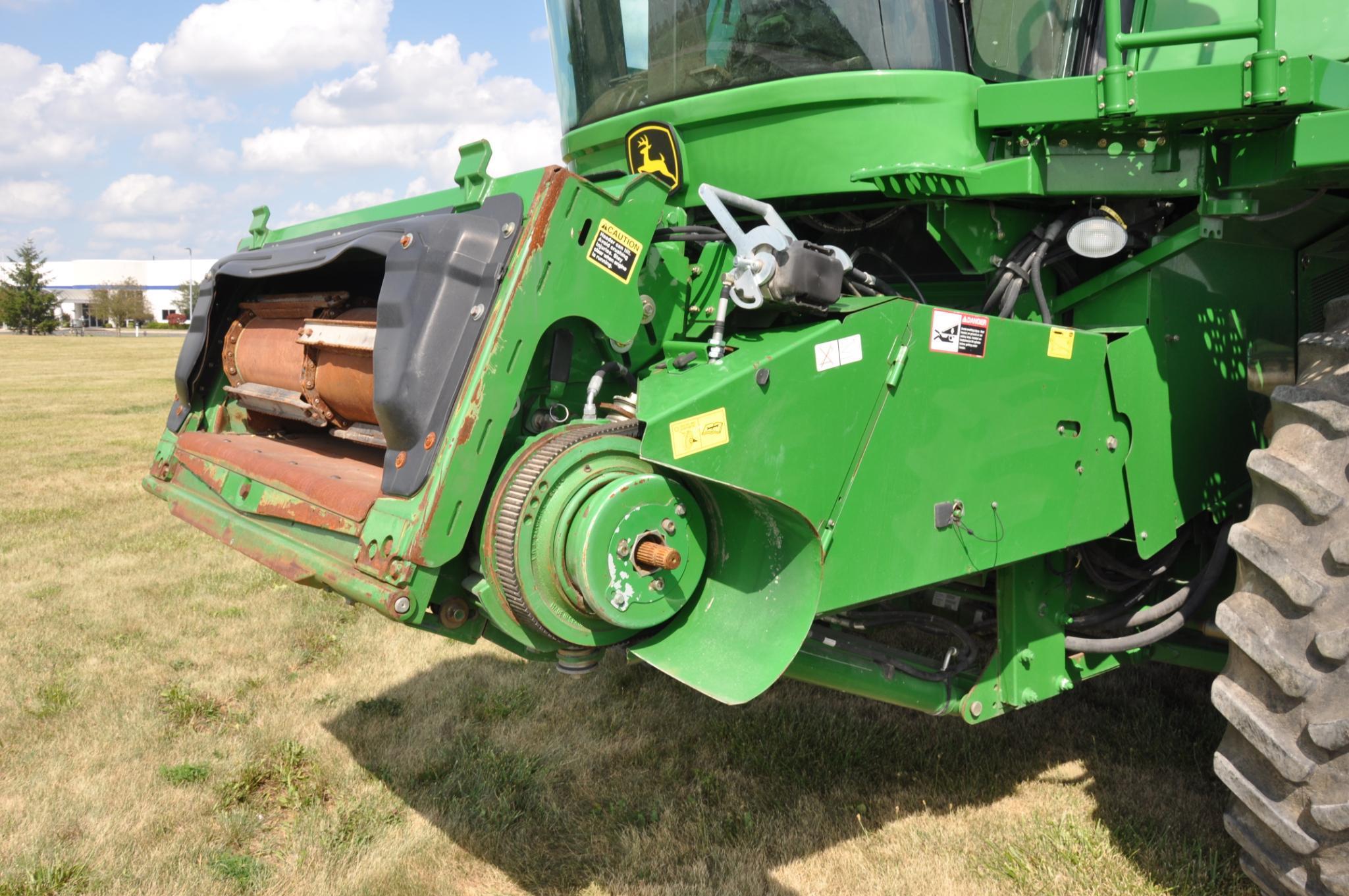 2008 JD 9770STS 2wd combine