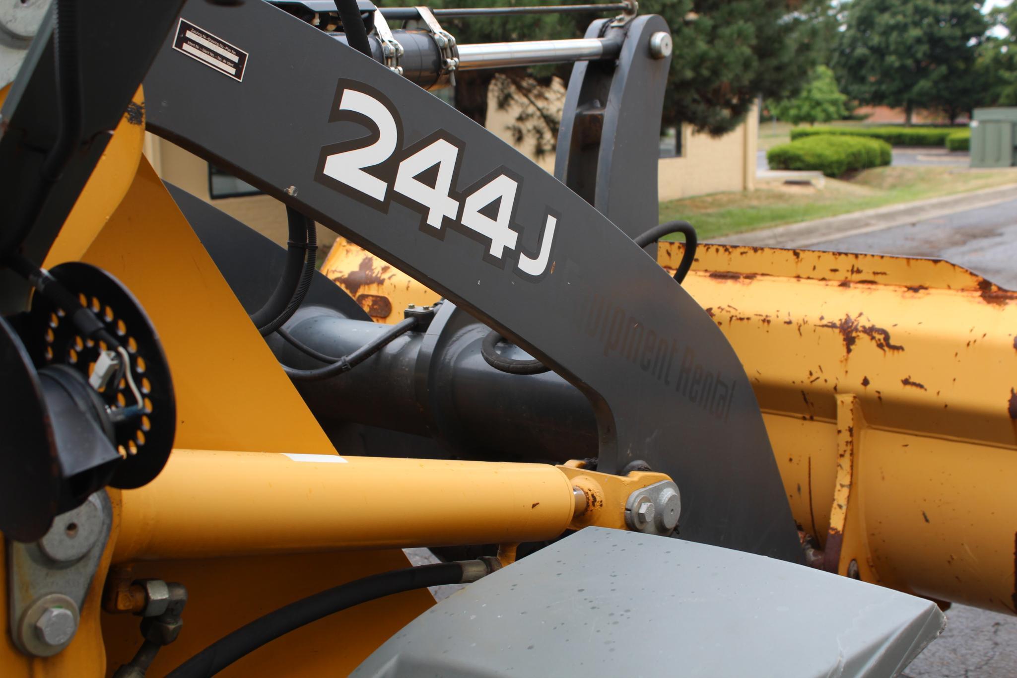 2014 JD 244J wheel loader