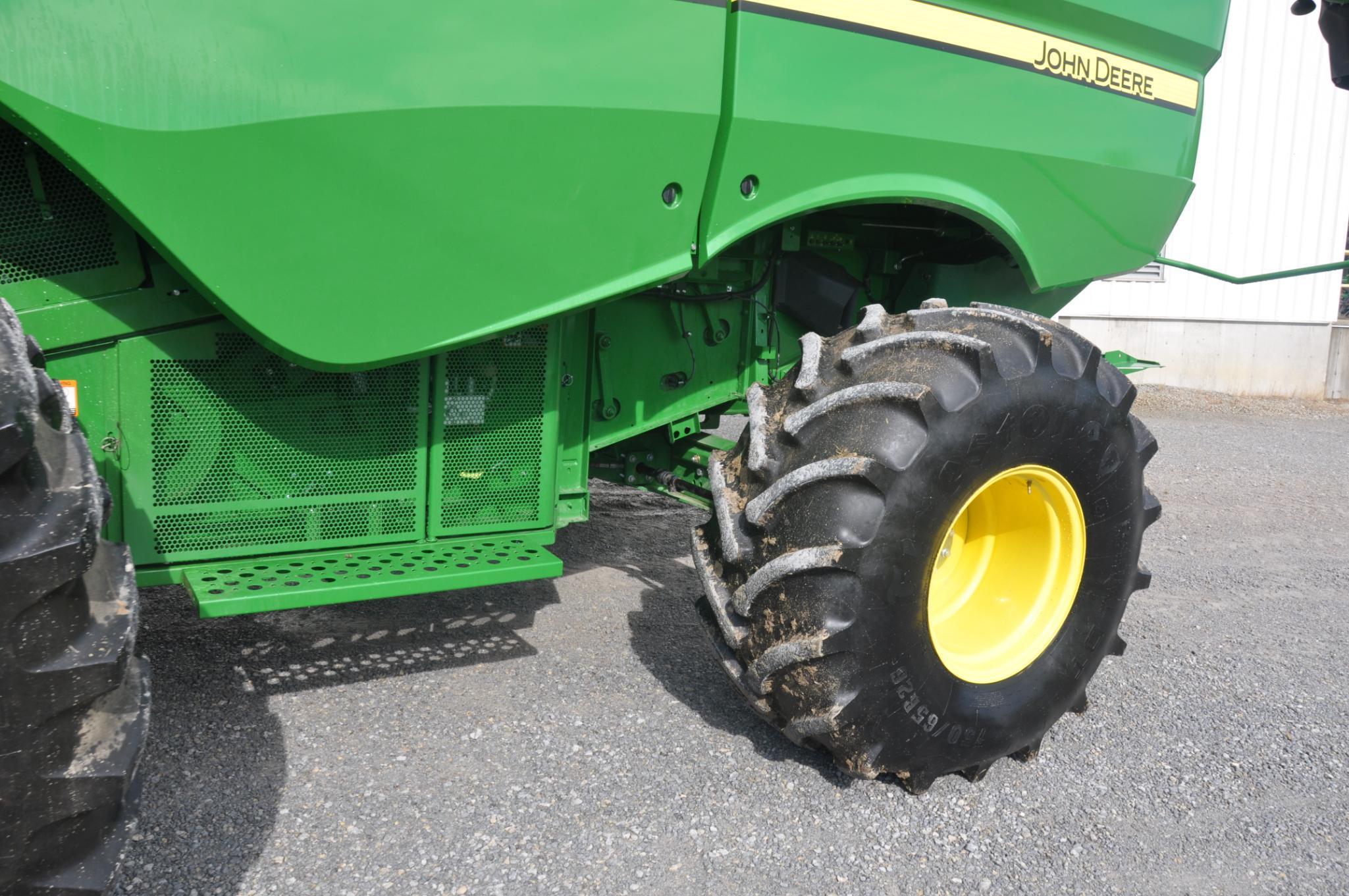 2015 JD S660 2wd combine