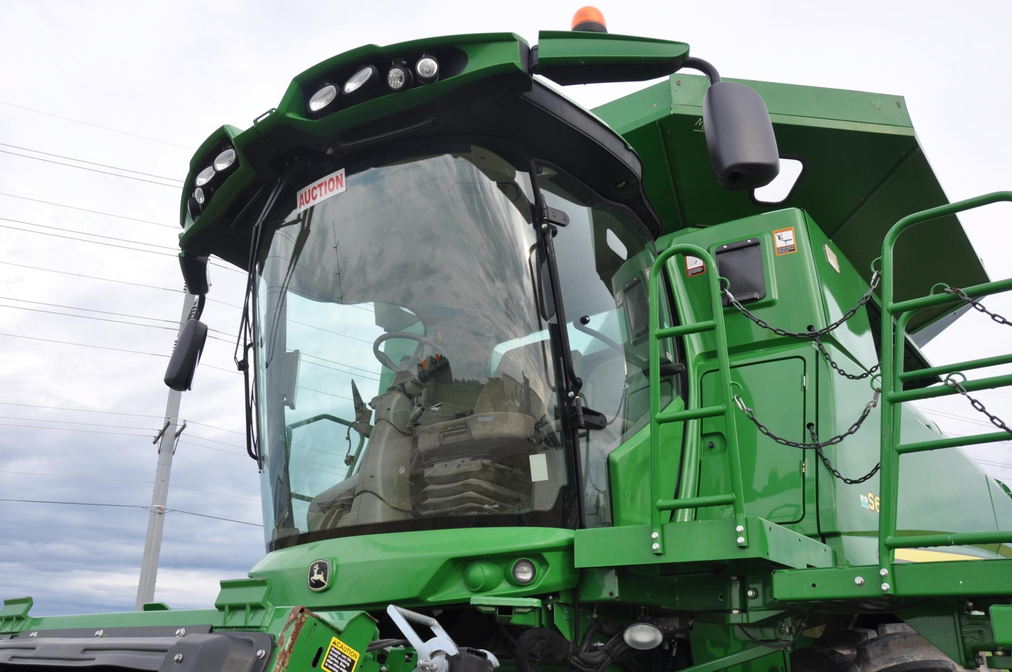 2014 JD S670 4wd combine