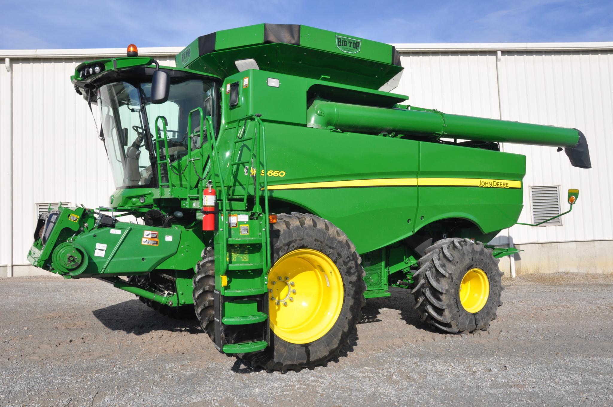 2016 JD S660 2wd combine