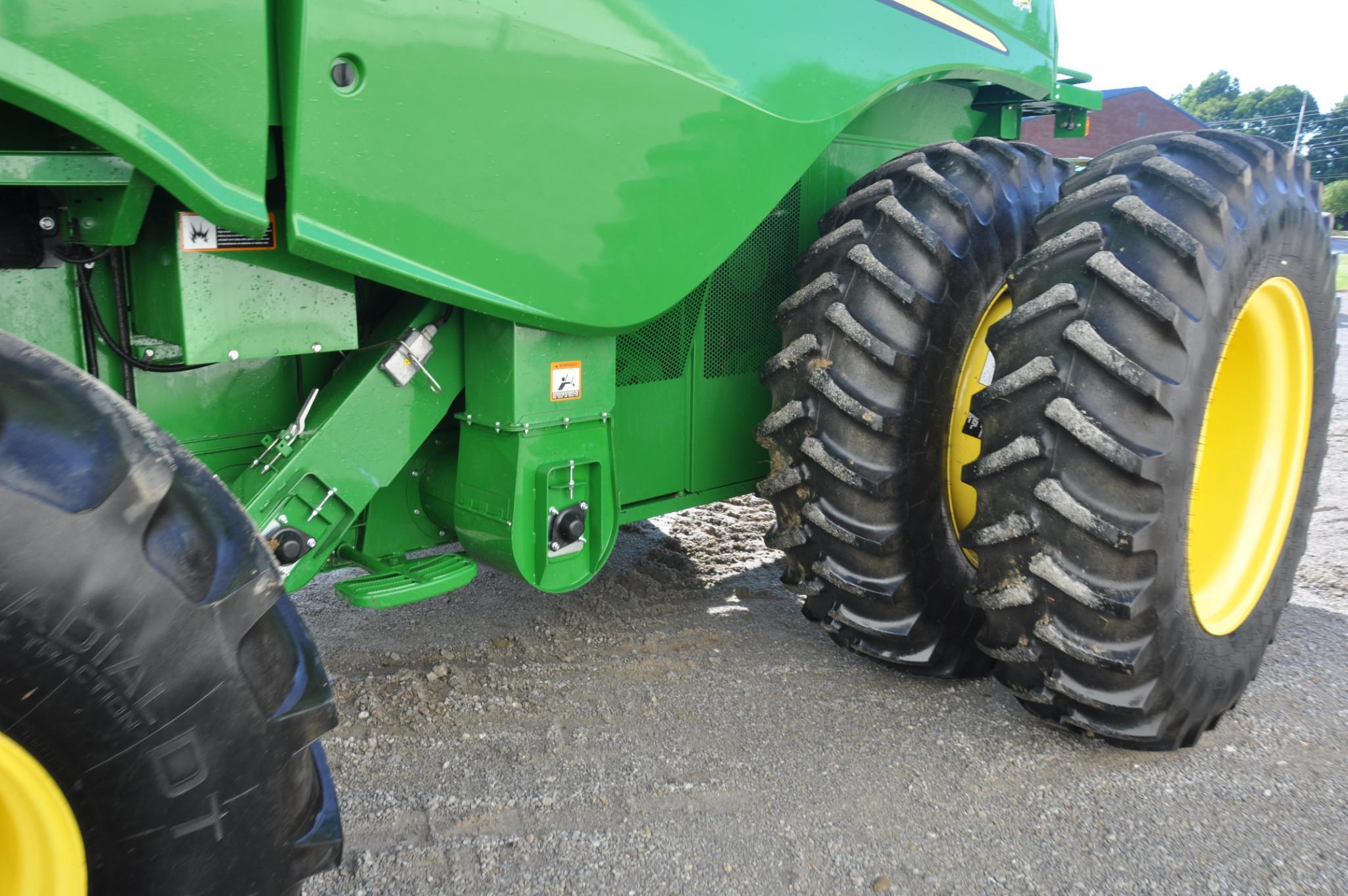 2016 JD S660 2wd combine