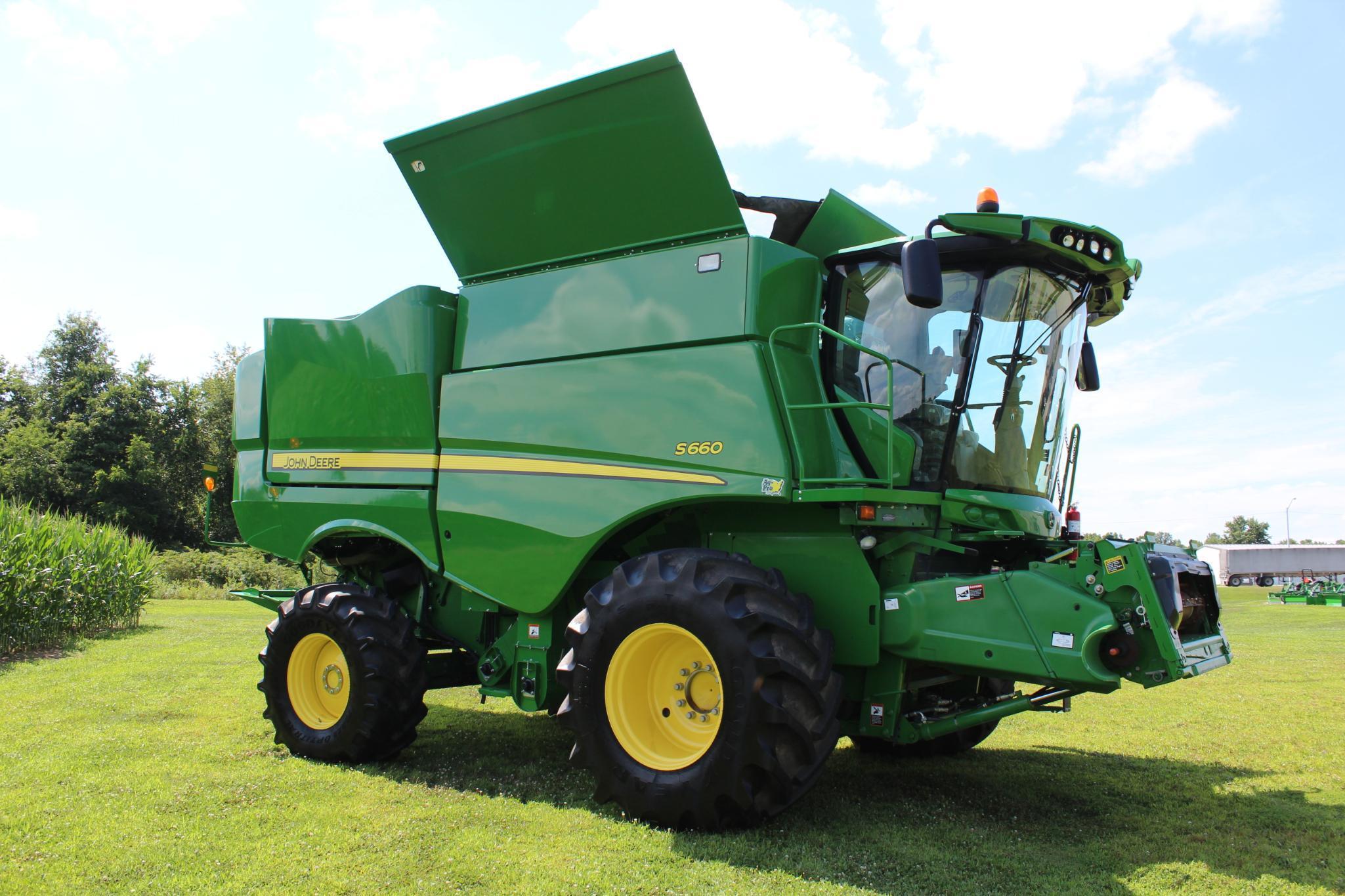 2015 JD S660 2wd combine