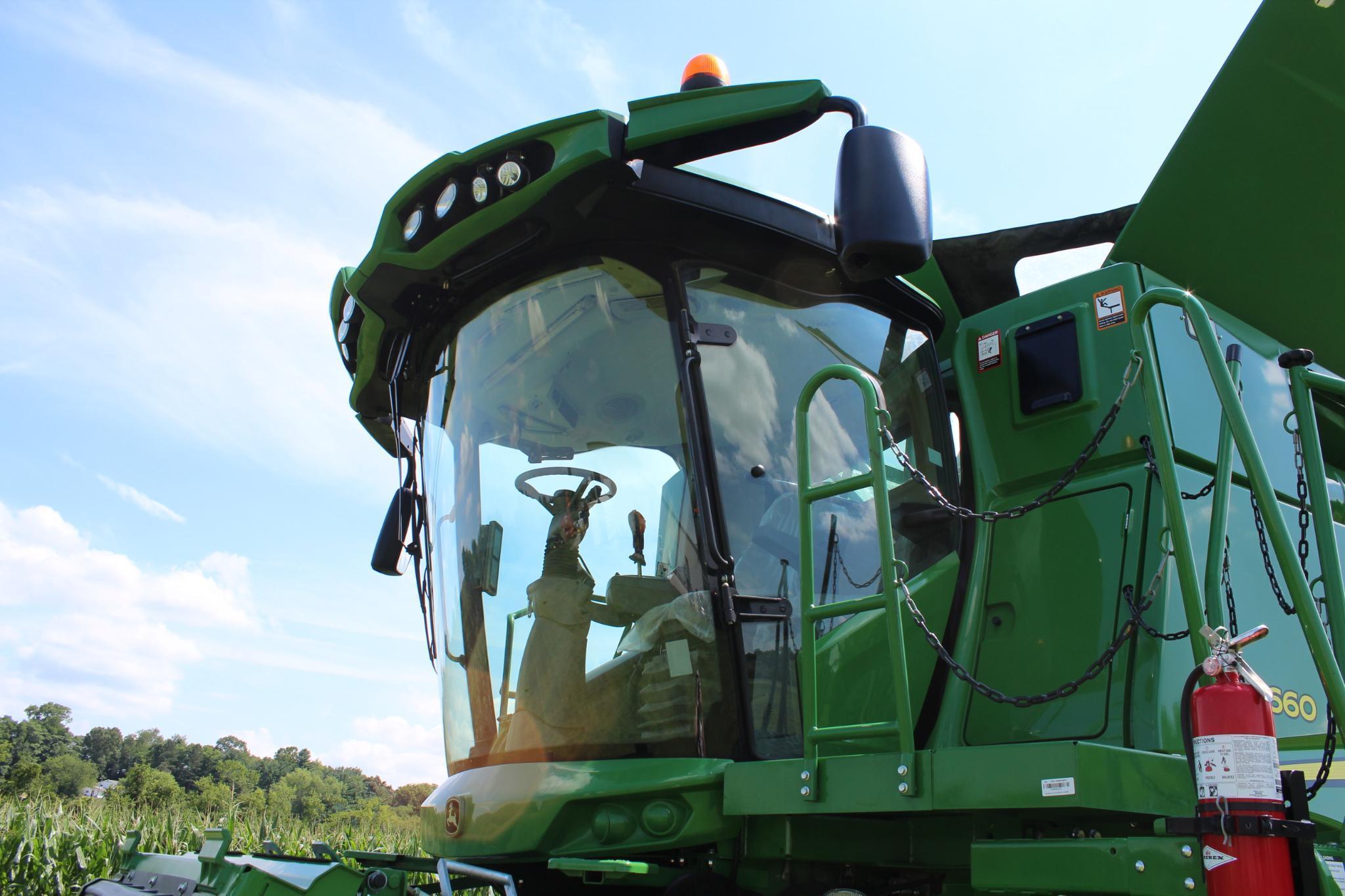 2015 JD S660 2wd combine