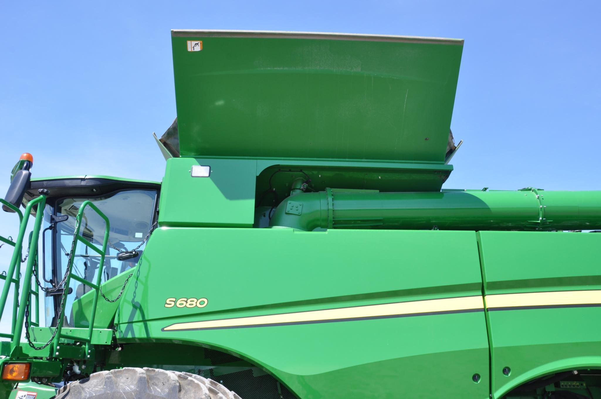 2015 JD S680 2wd combine