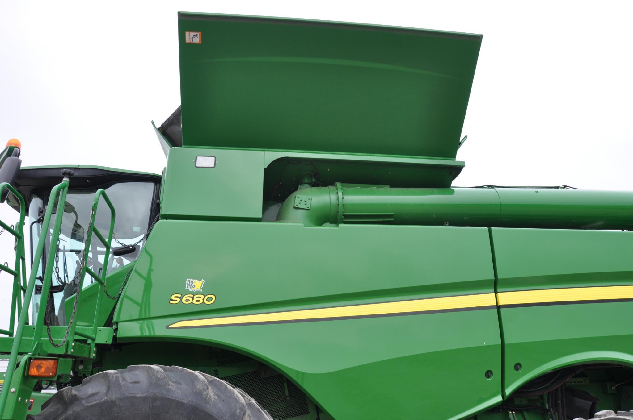 2014 JD S680 4wd combine