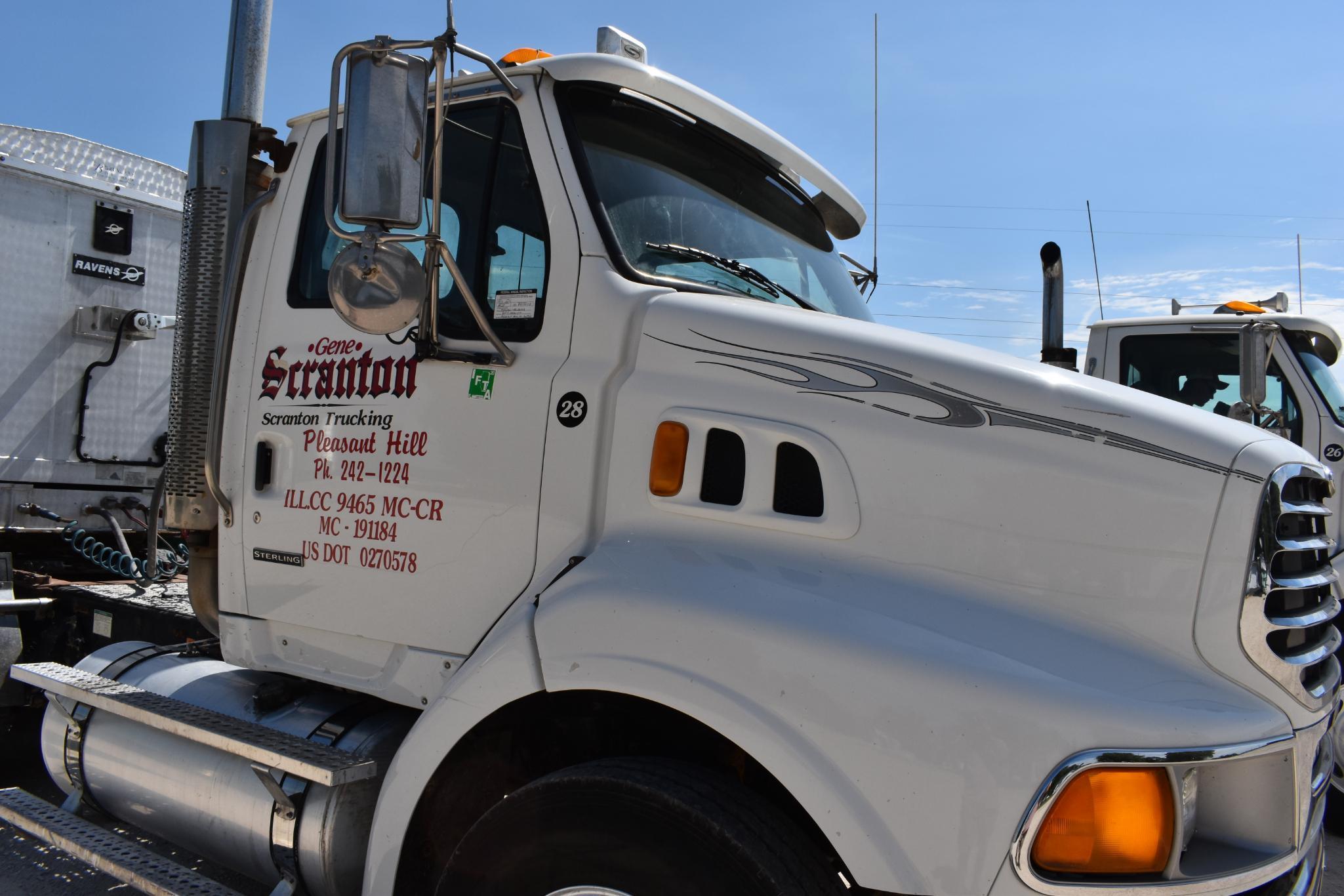 2007 Sterling L9500 day cab semi